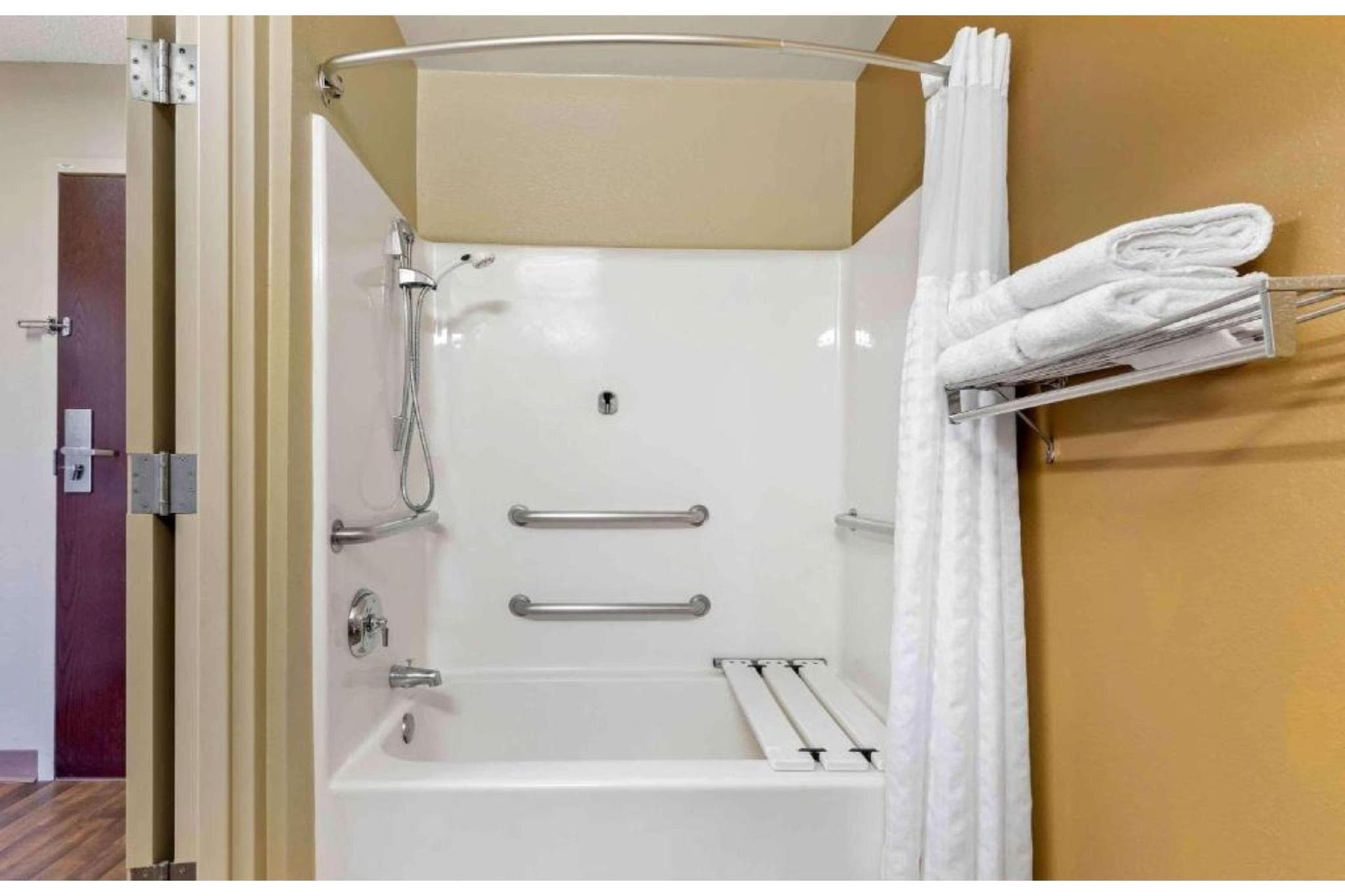 Studio 6 Extended Stay Rochester  Greece   NY photo 2