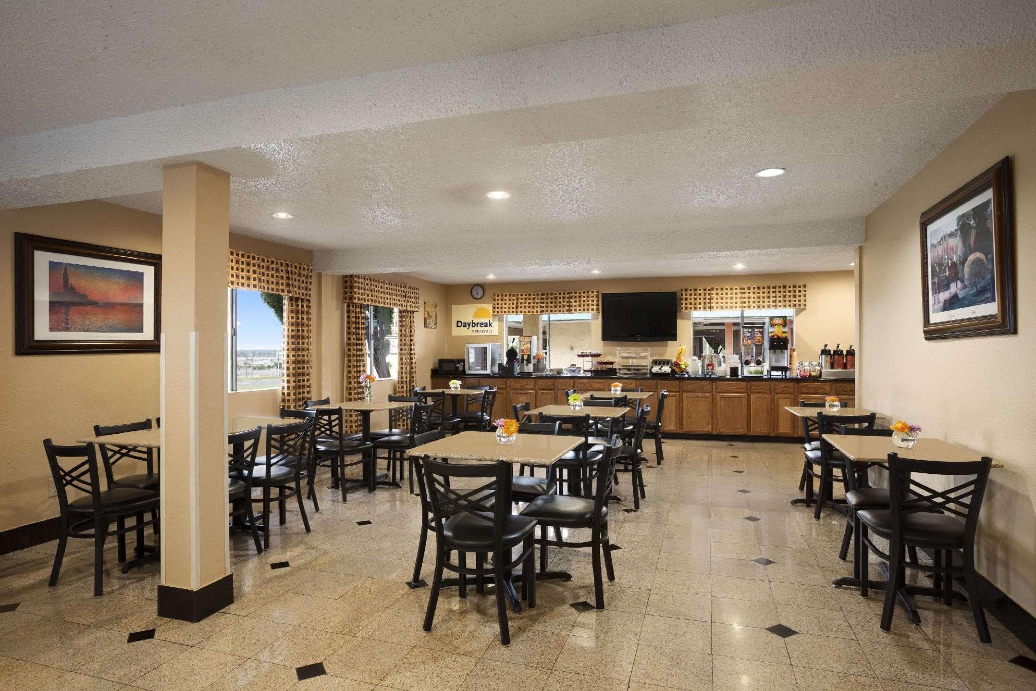 Days Inn by Wyndham Dallas Irving Market Center photo 3