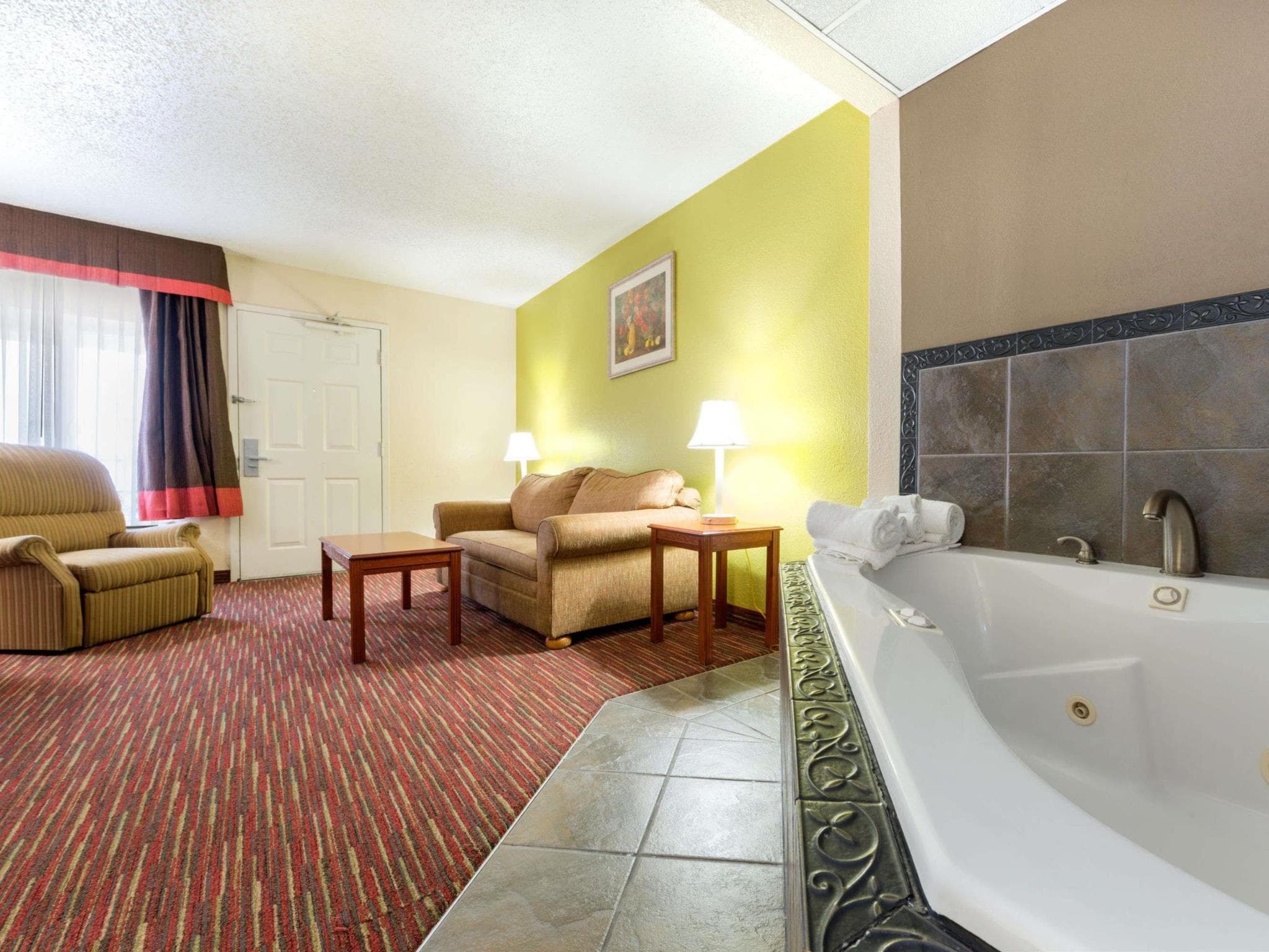 Baymont by Wyndham Louisville East photo 3