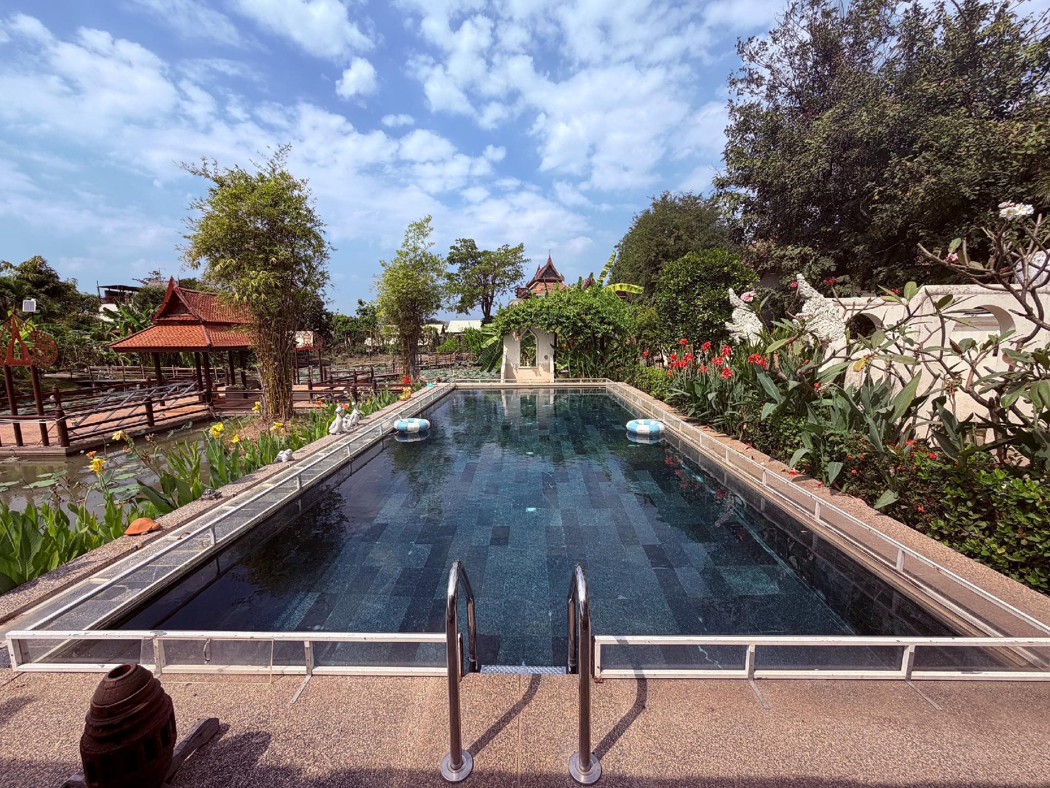 Ayutthaya Garden River Home