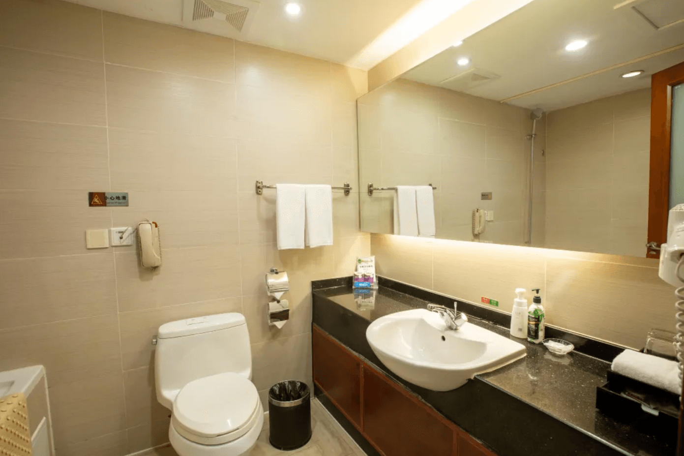 Linyi Blue Horizon Intenational Hotel photo 2