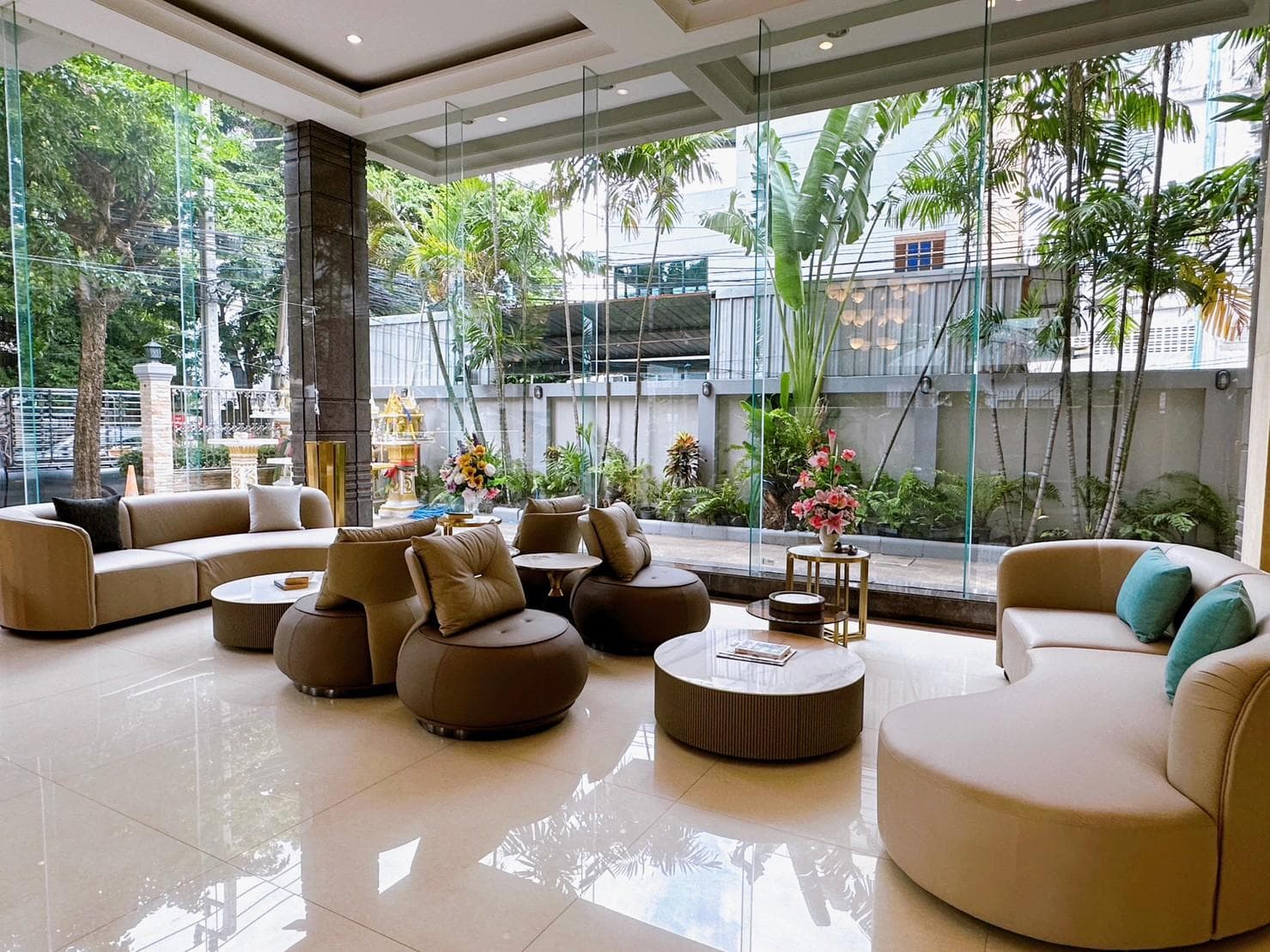 Miloft Sathorn hotel photo 3