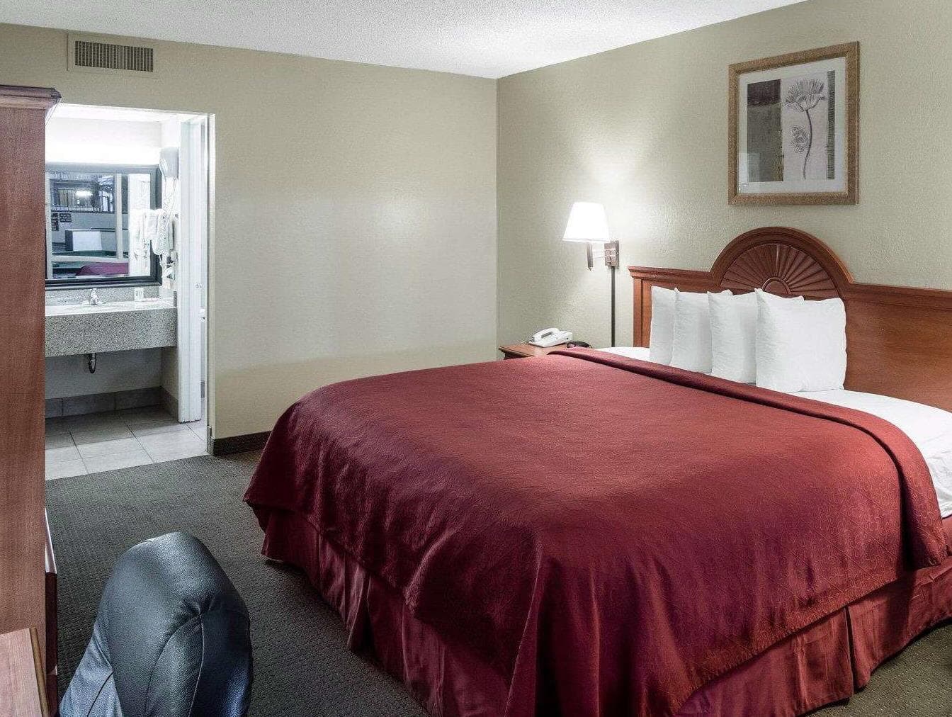Ramada by Wyndham Odessa Near University of Texas Permian photo 5