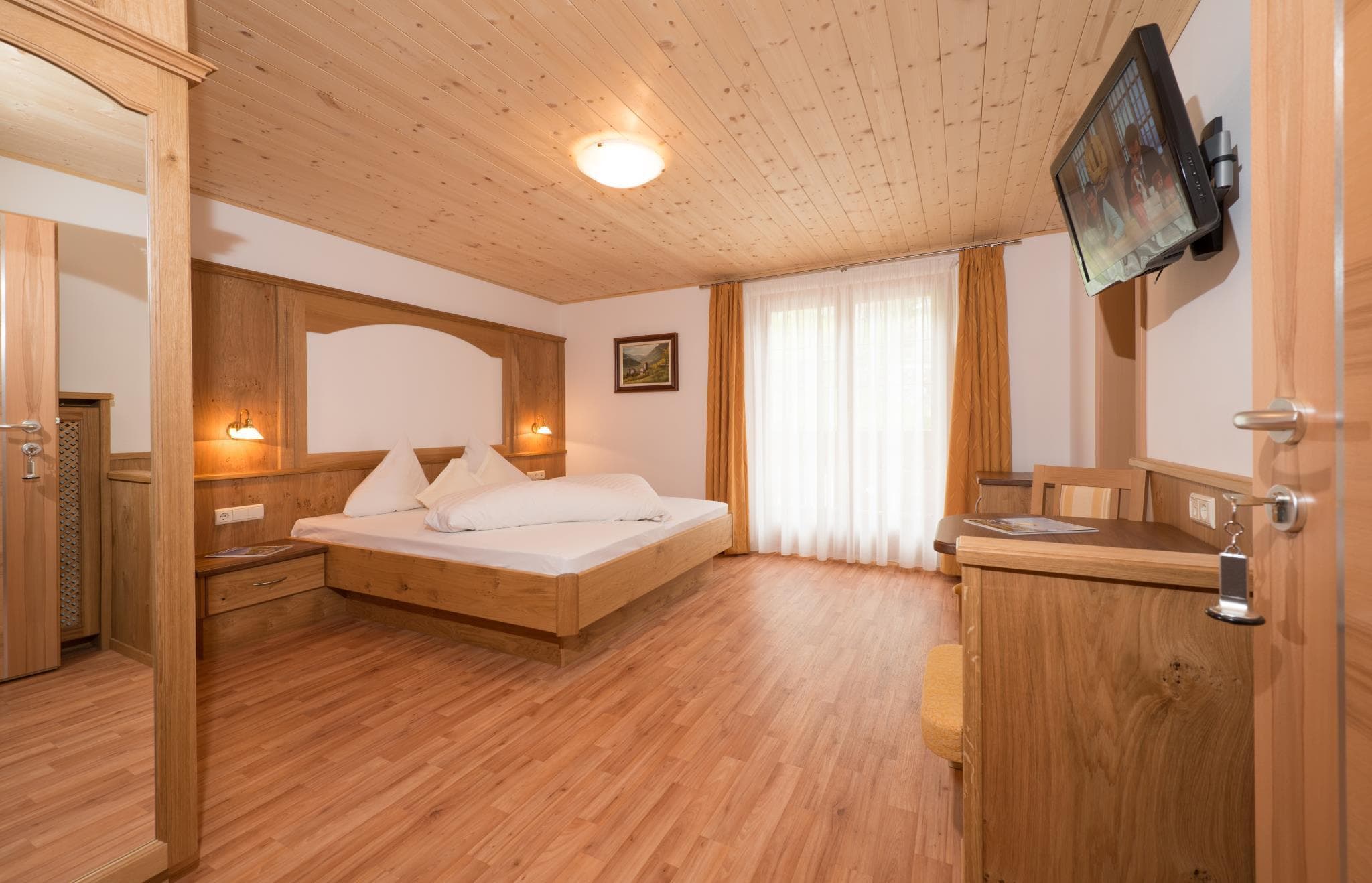 Hotel Kronhof photo 2
