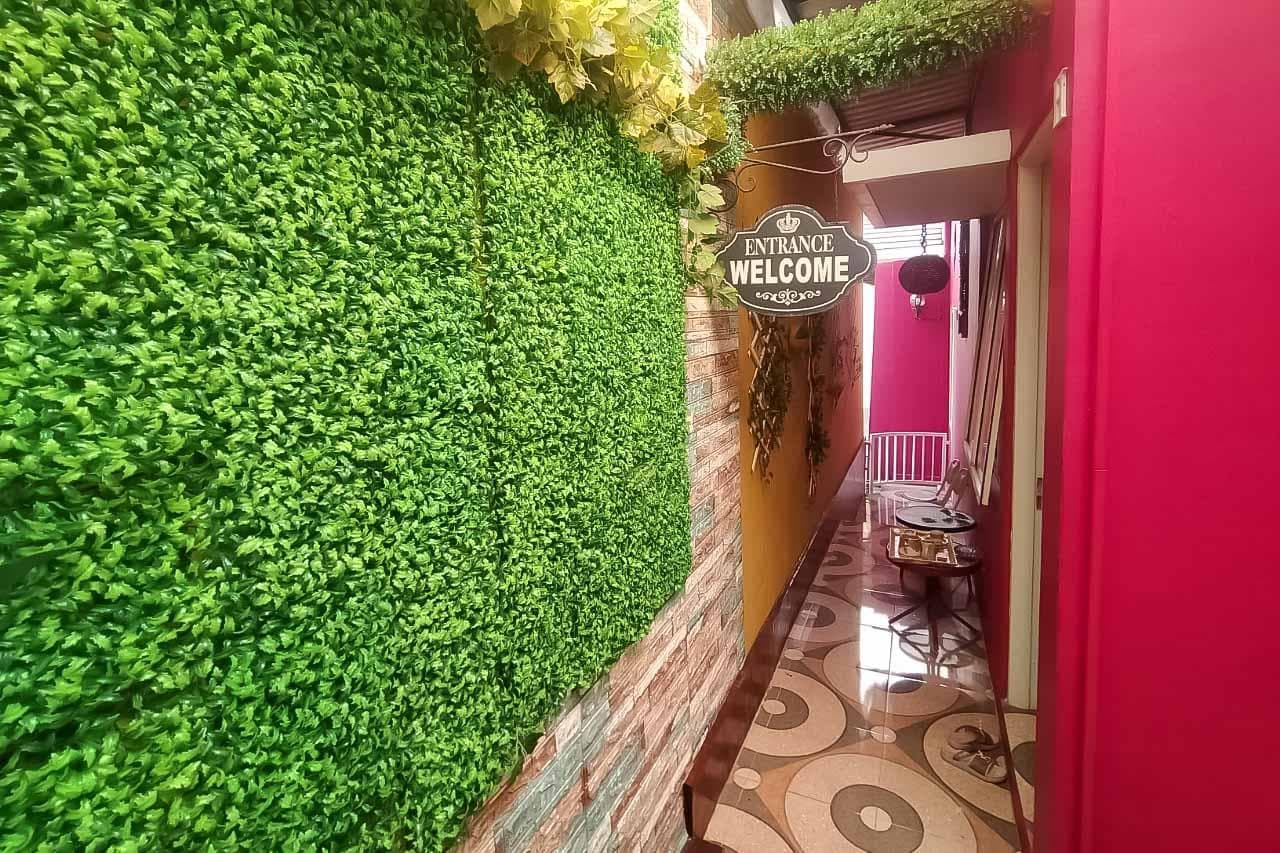 d'H Mansion La Rosa Syariah Sentul Mitra RedDoorz photo 3