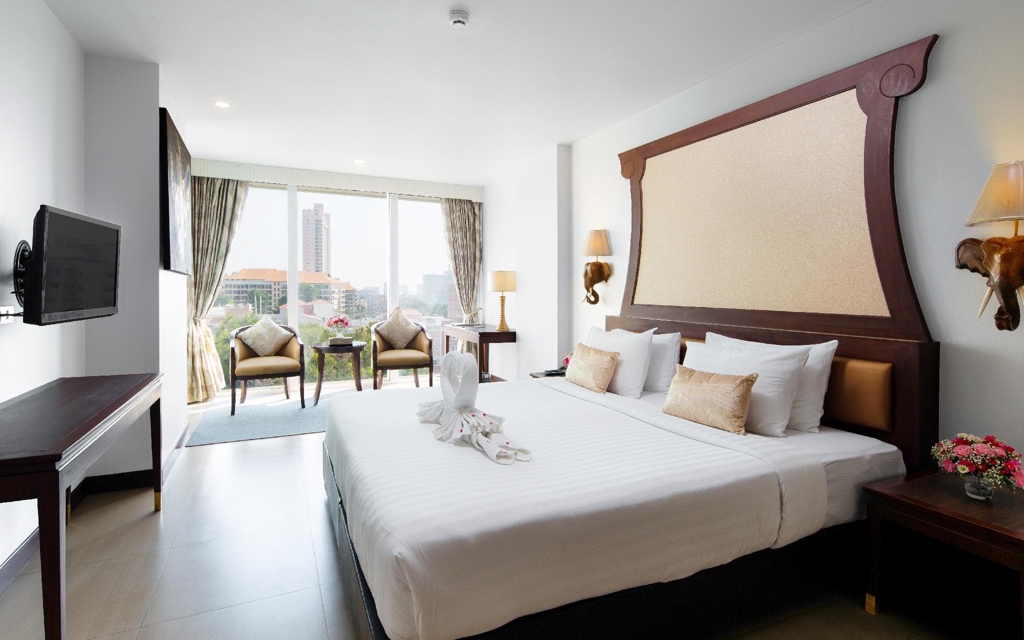 Aiyara Grand Hotel photo 2