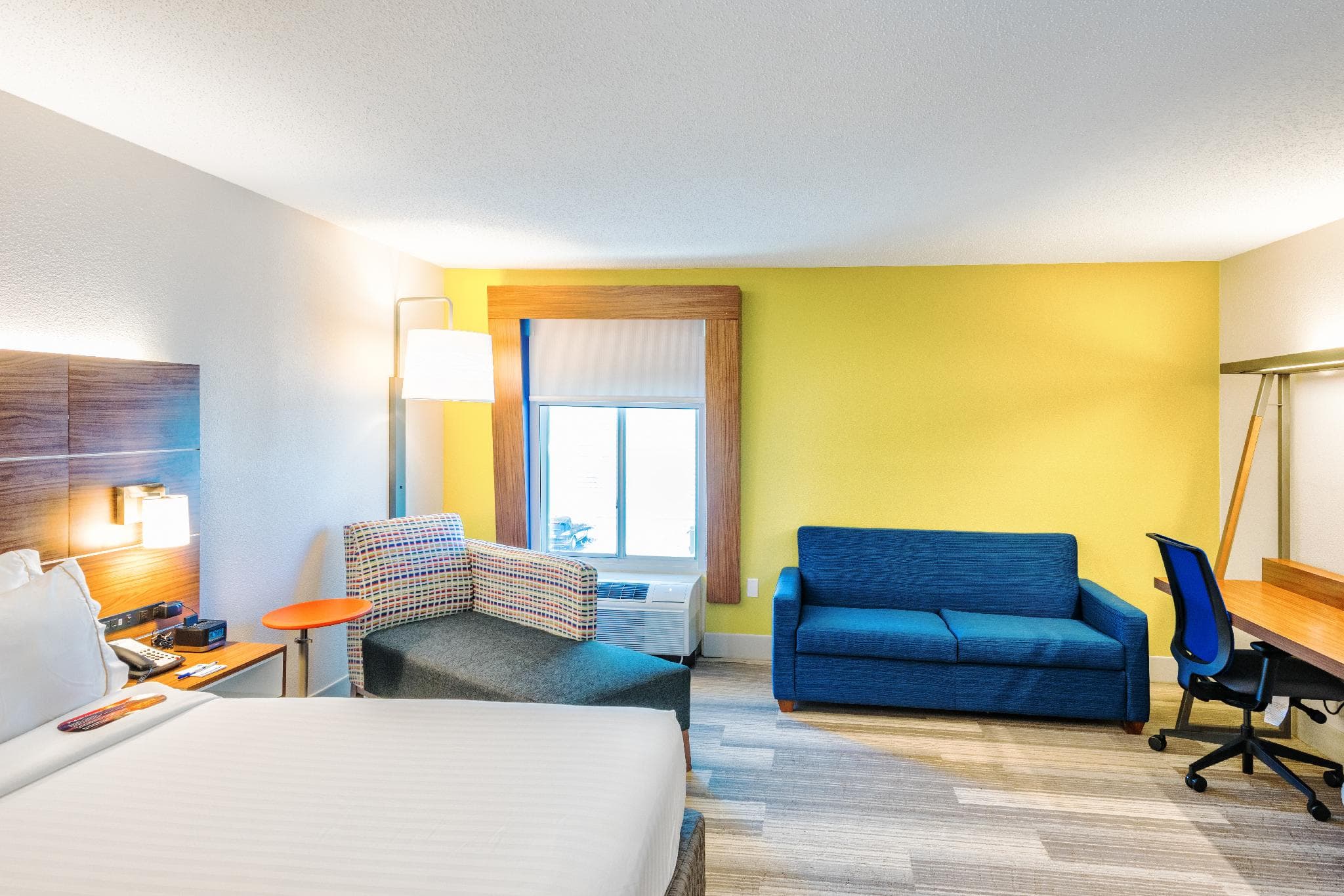 Holiday Inn Express Charleston US Highway 17 & I-526 By IHG photo 2