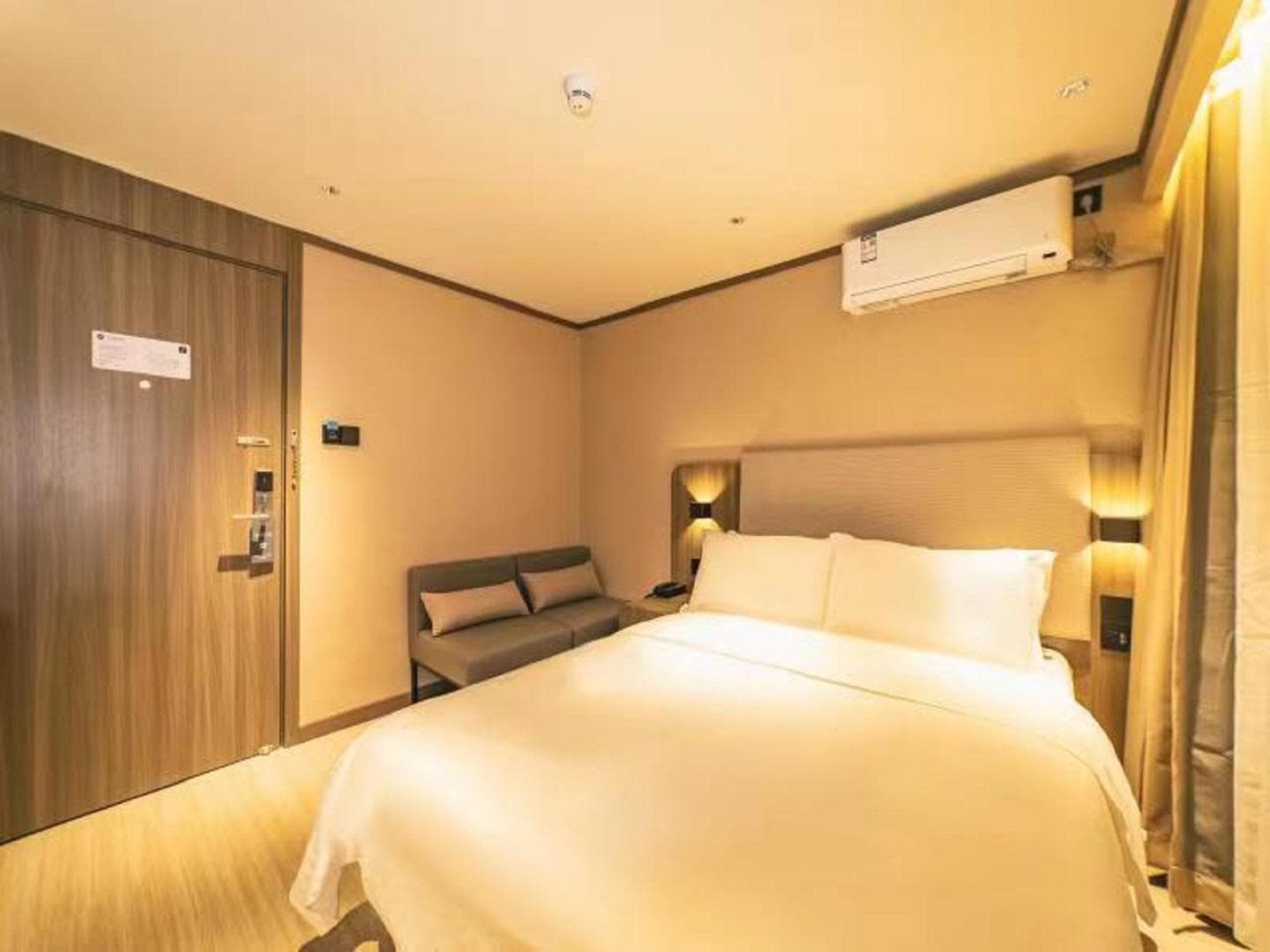 Hanting Hotel Qingdao Nanjing Road photo 2
