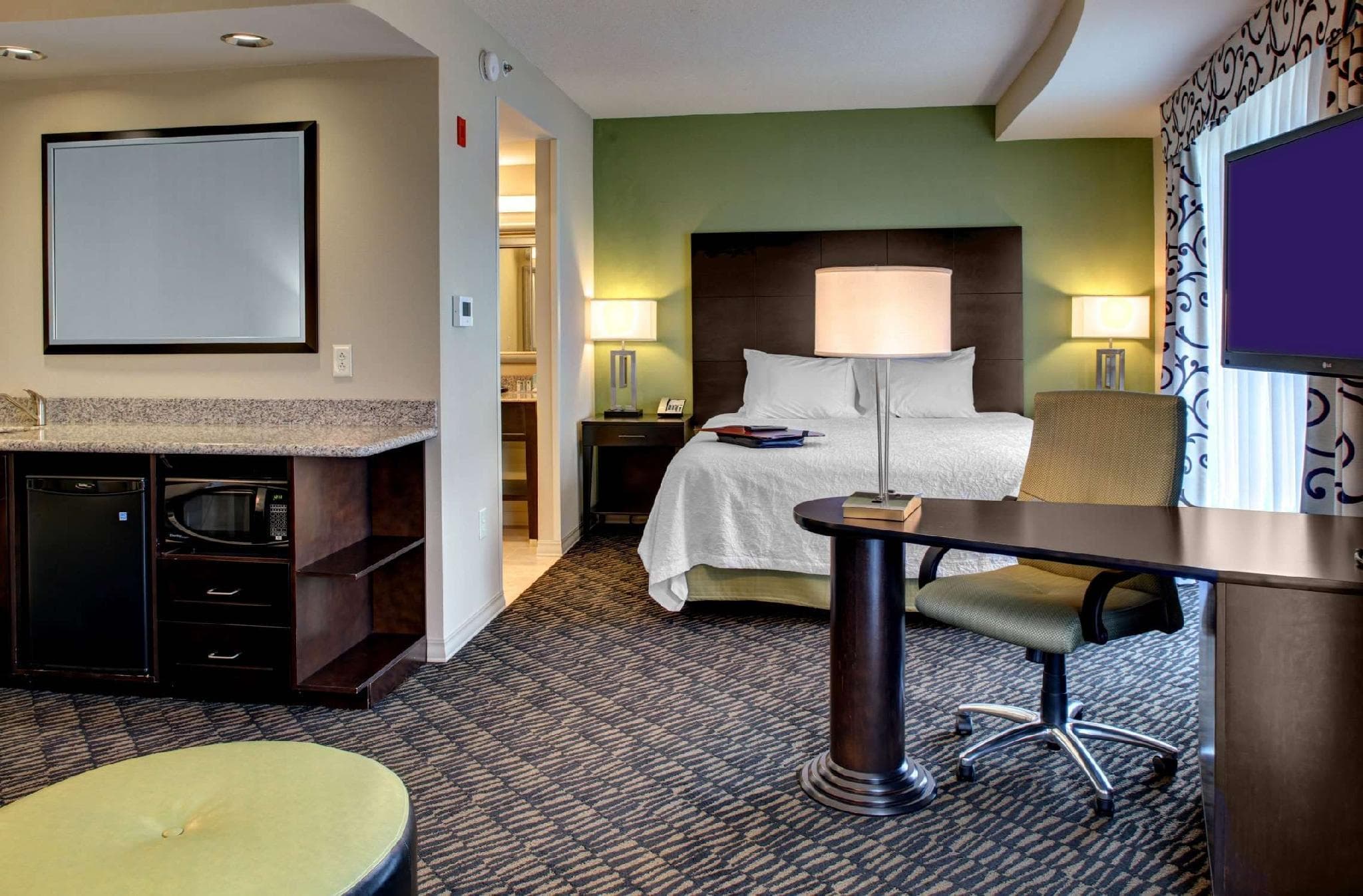 Hampton Inn & Suites Baton Rouge Downtown photo 2