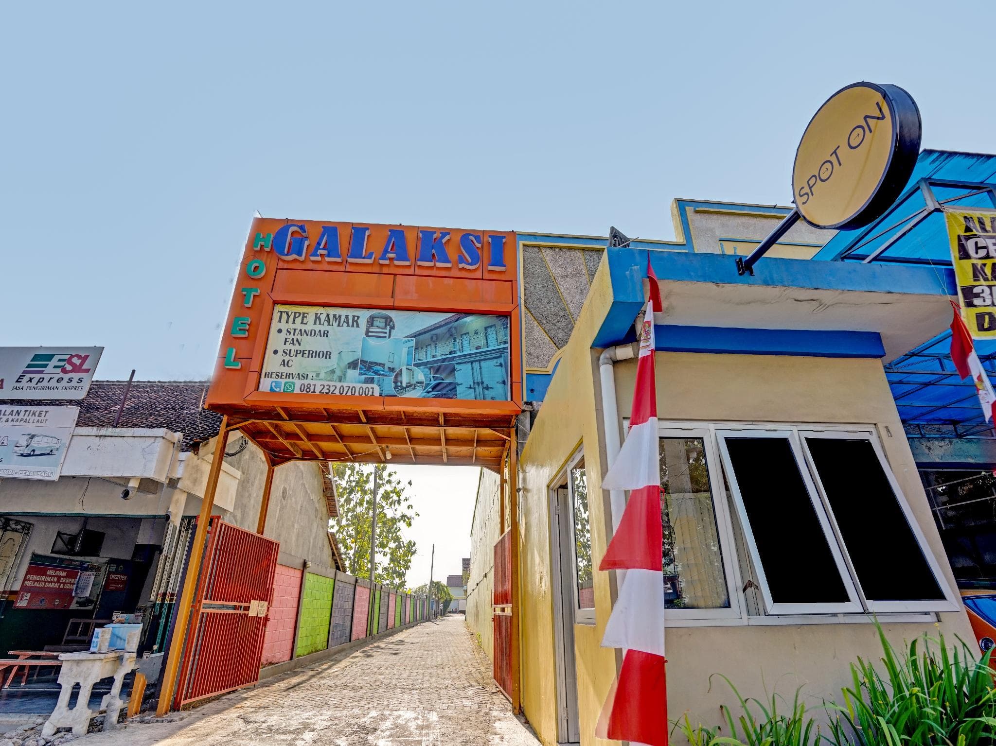 OYO 90622 Hotel Galaksi photo 3