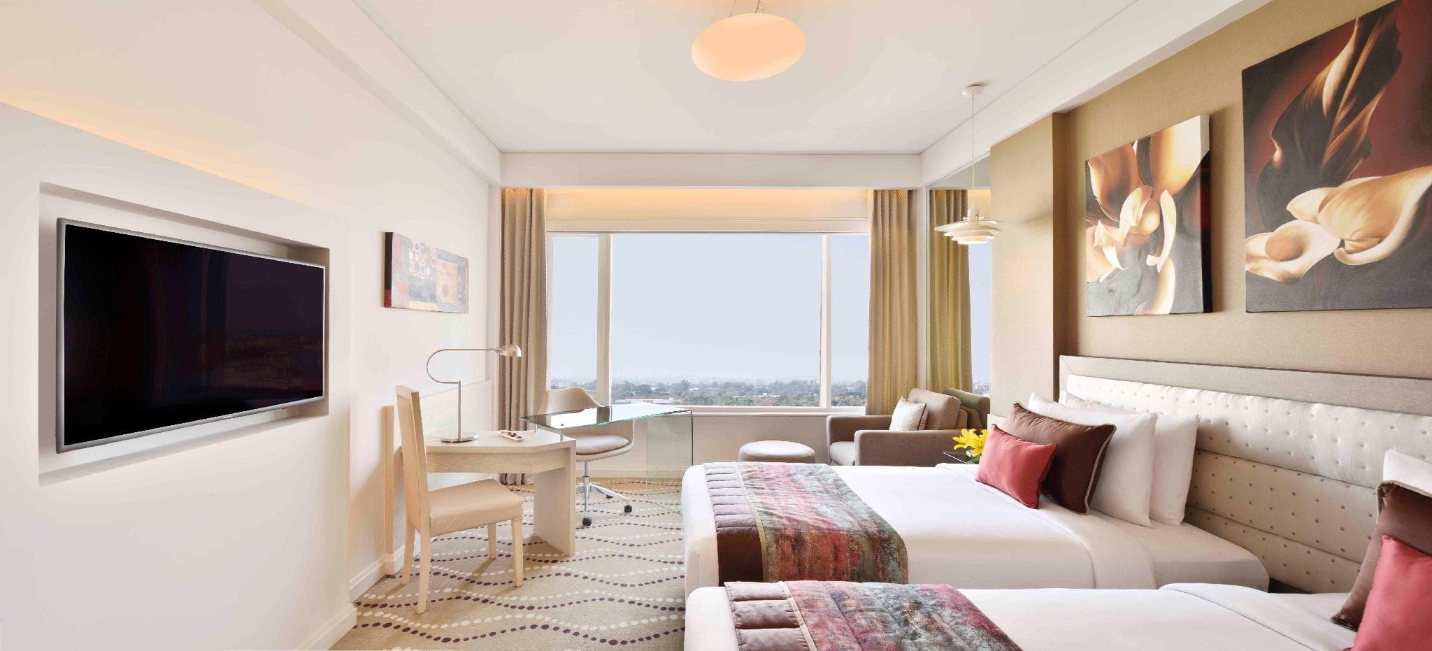 Radisson Blu Bengaluru Outer Ring Road photo 2