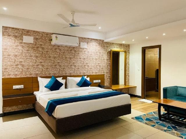 Royal Ace Boutique Hotel photo 2