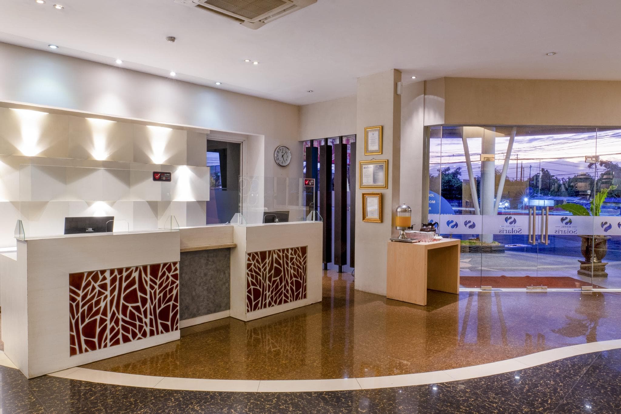 Solaris Hotel Malang photo 3