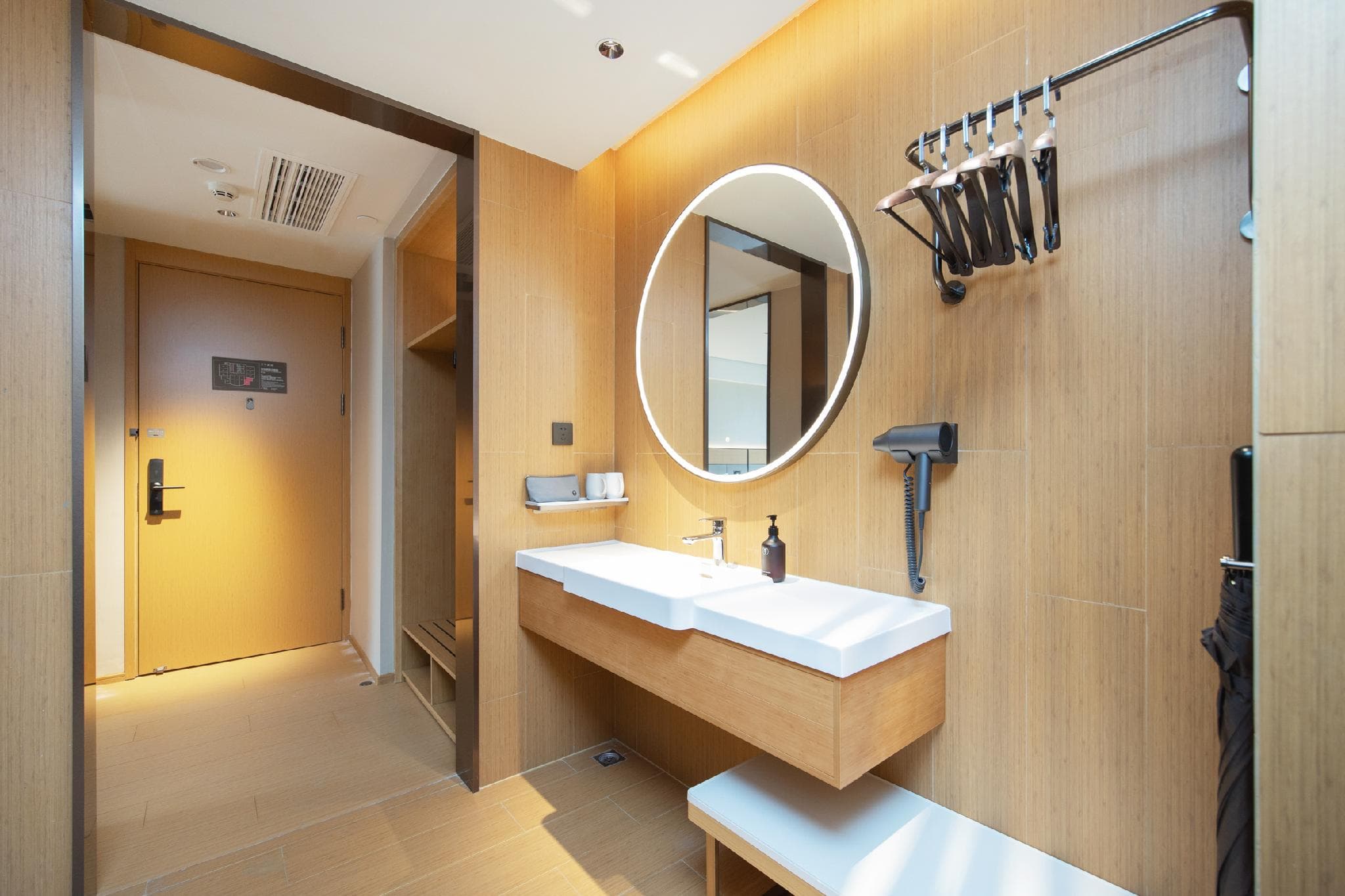 JI Hotel Ningbo Xingning Road photo 2