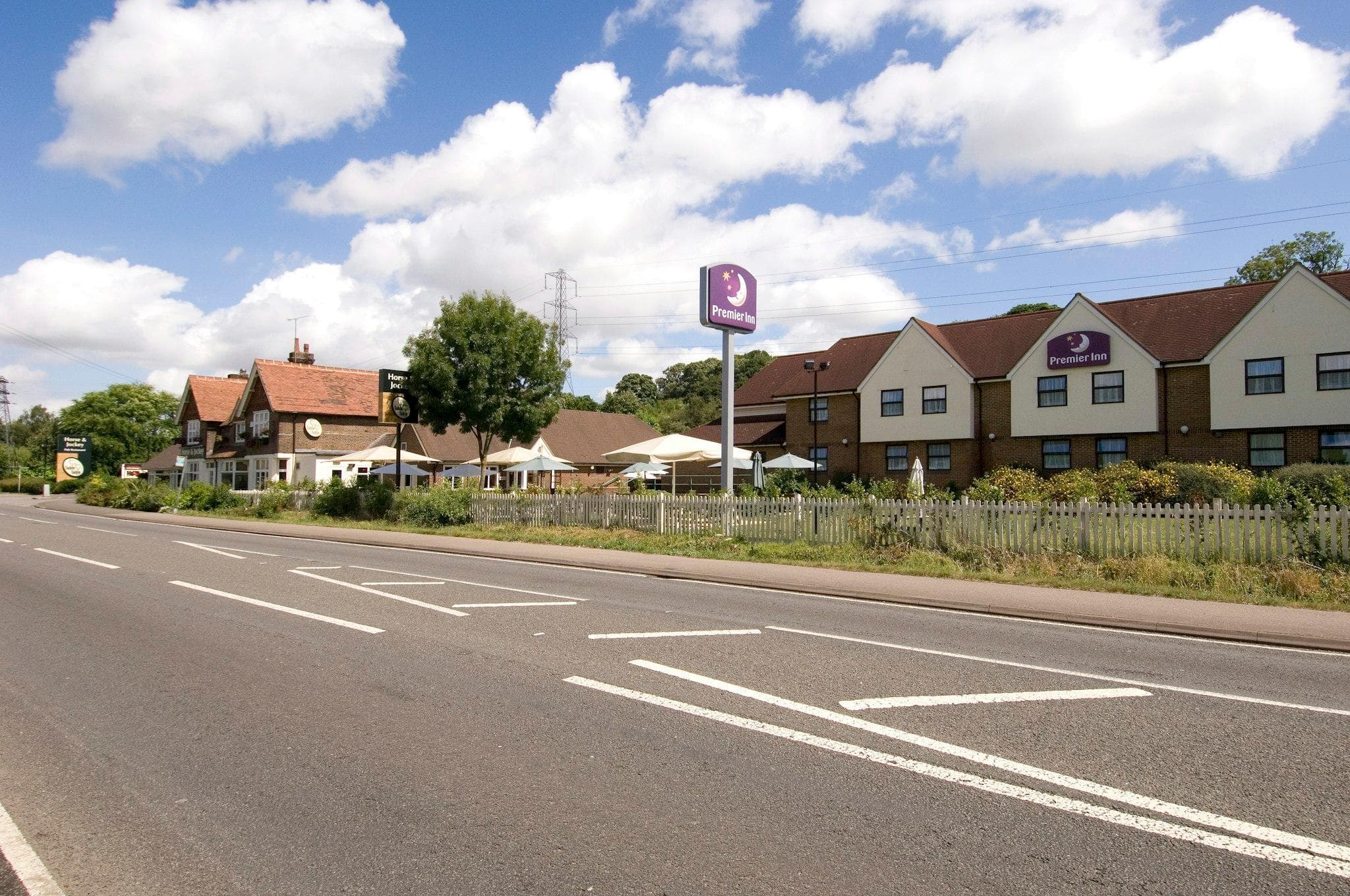 Premier Inn Dunstable South A5 photo 4