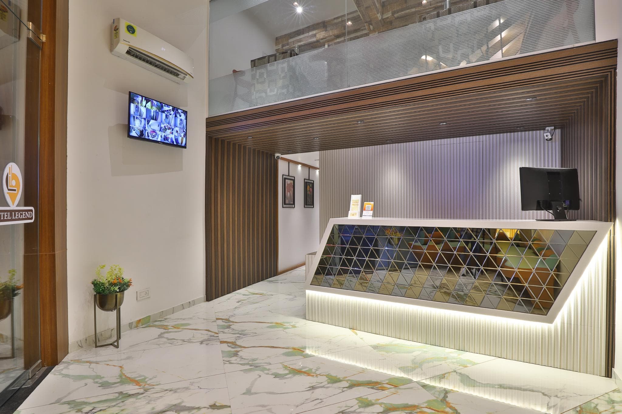 HOTEL LEGEND photo 3