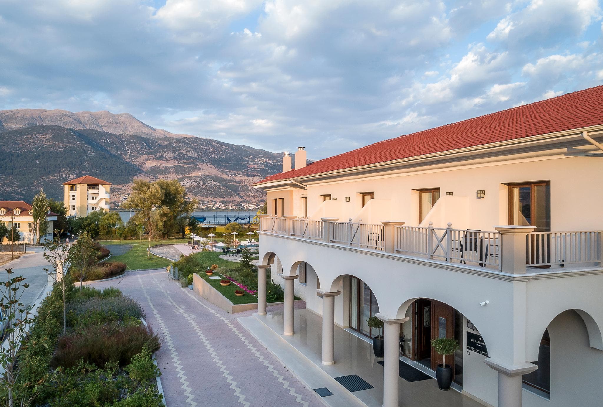 The Lake Hotel photo 5