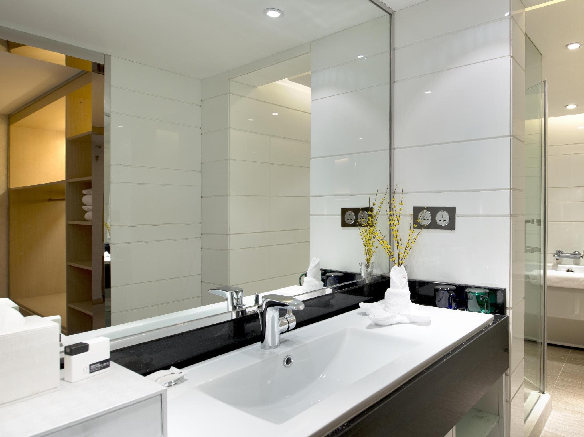 Nanjing Central Hotel photo 5