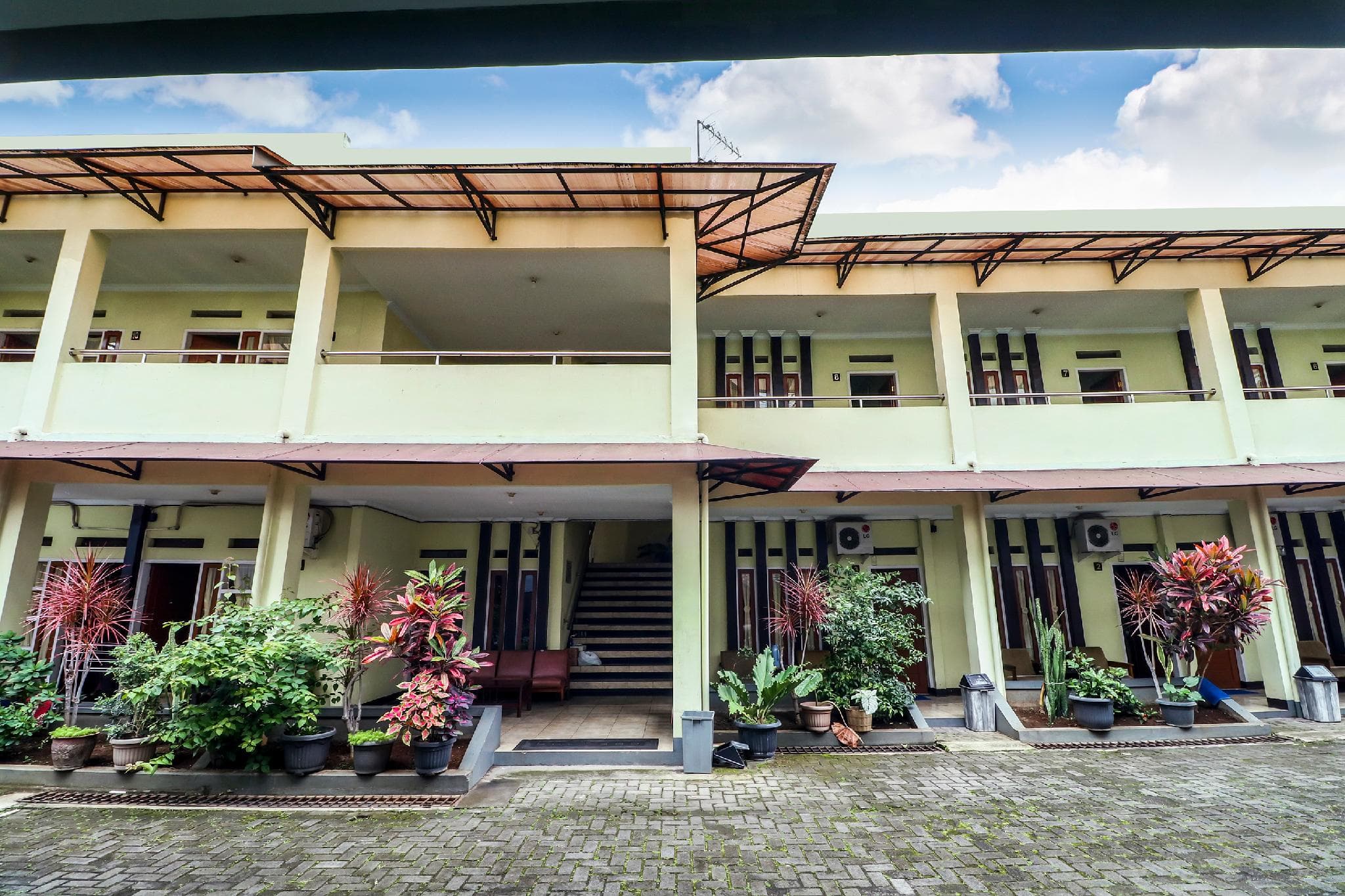 SPOT ON 90921 Wisma Pkpn 2 photo 4
