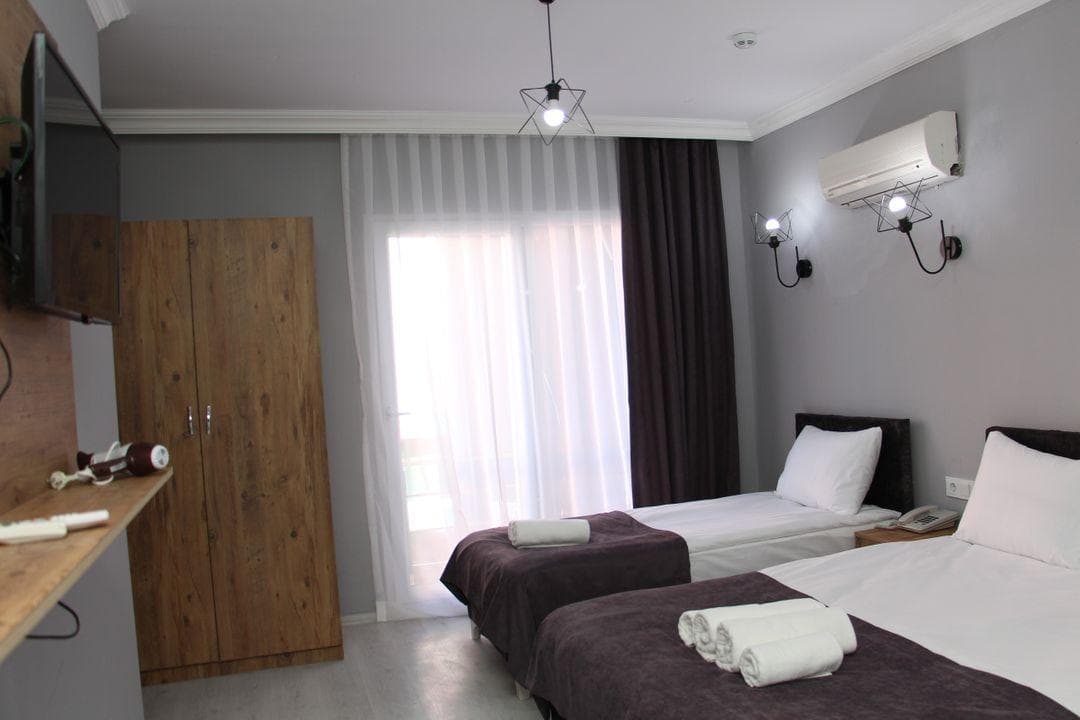Grand Niki Hotel & Spa photo 2