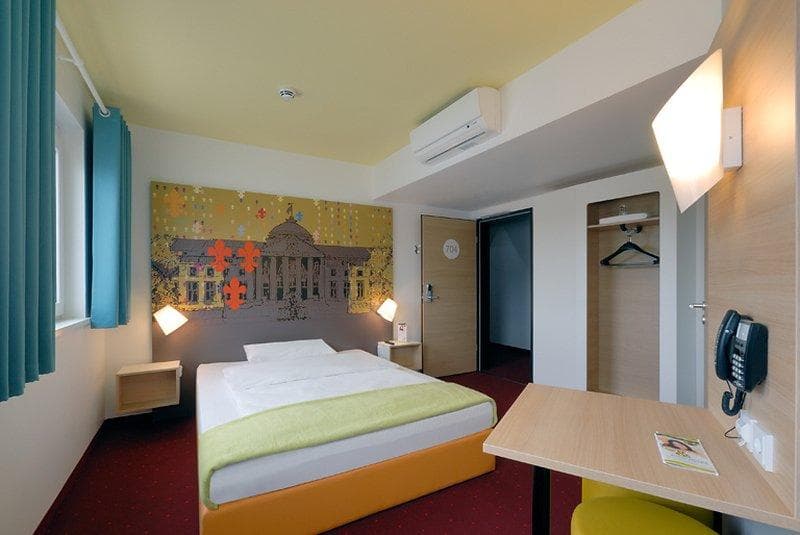 B&B HOTEL Wiesbaden-Hbf photo 3