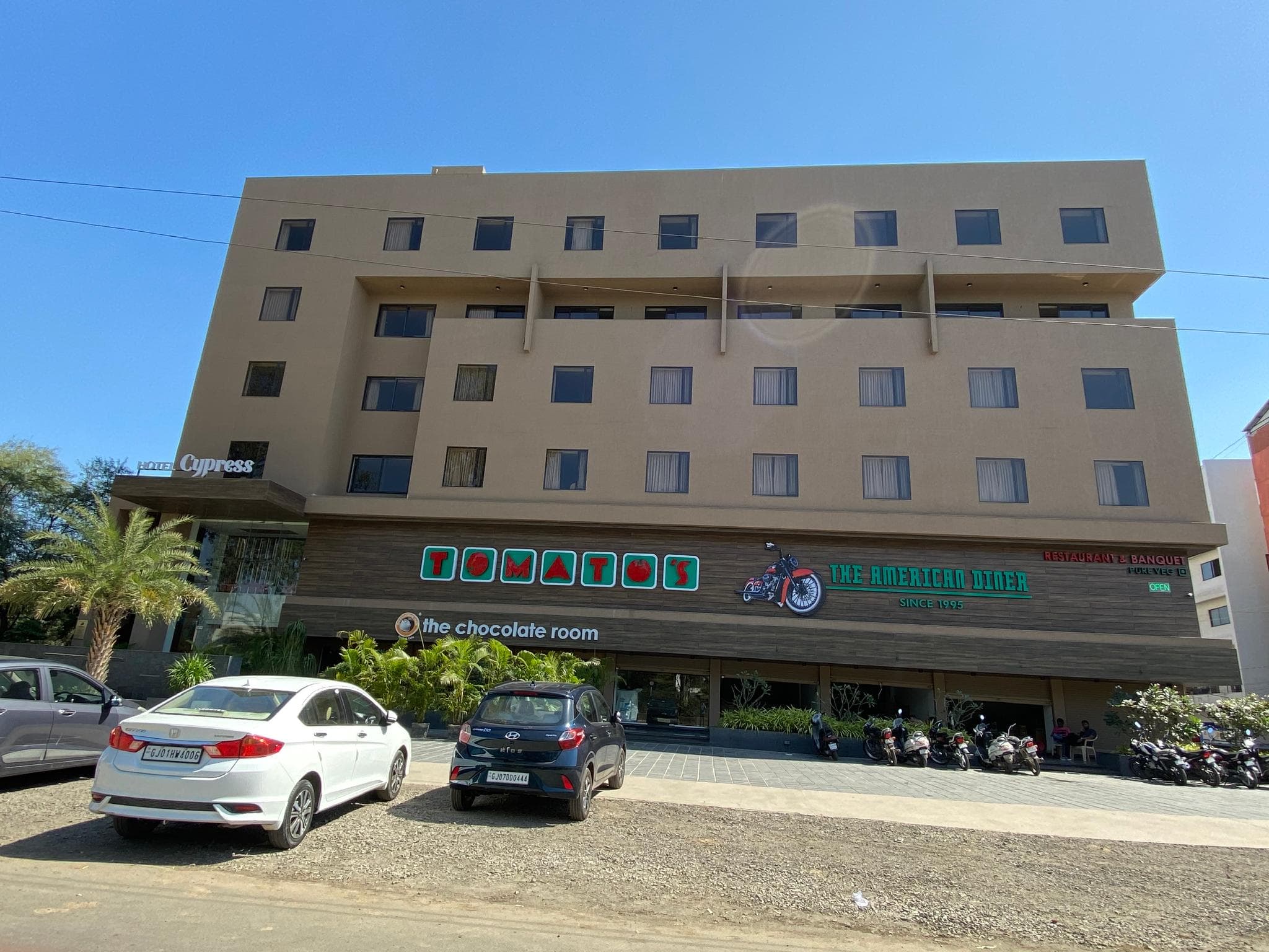HOTEL CYPRESS photo 2