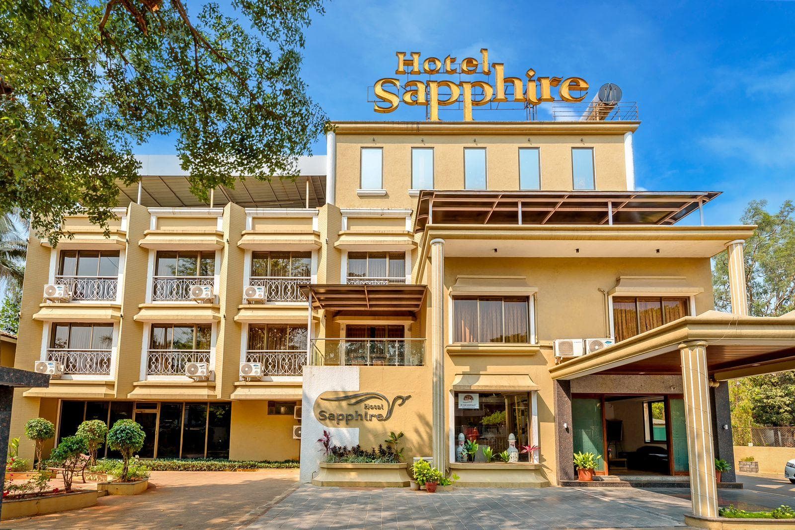 HOTEL SAPPHIRE By FAIR HOSPITALITY