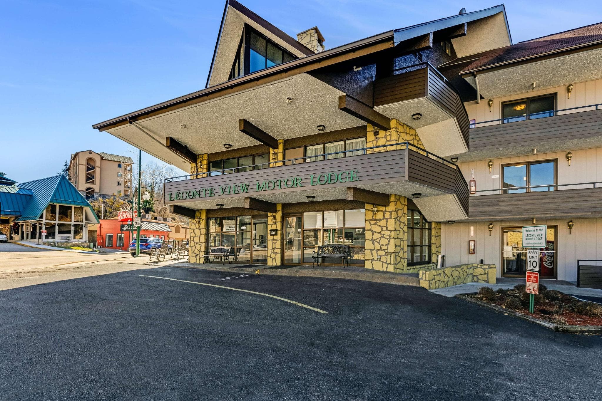 The Wander Hotel, a Ramada by Wyndham photo 3