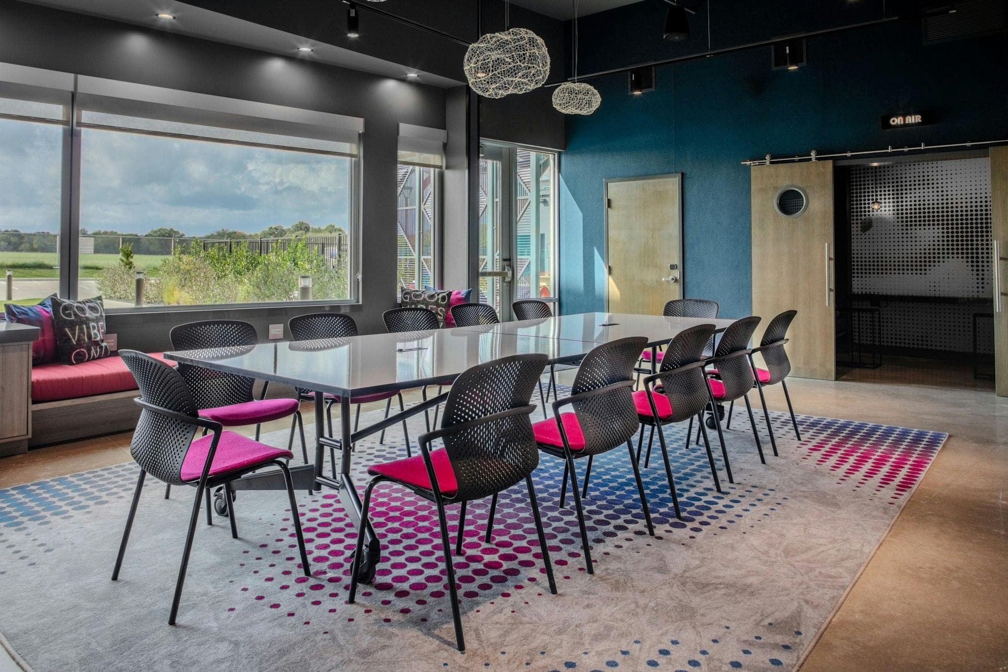Aloft by Marriott Dallas Arlington South photo 4