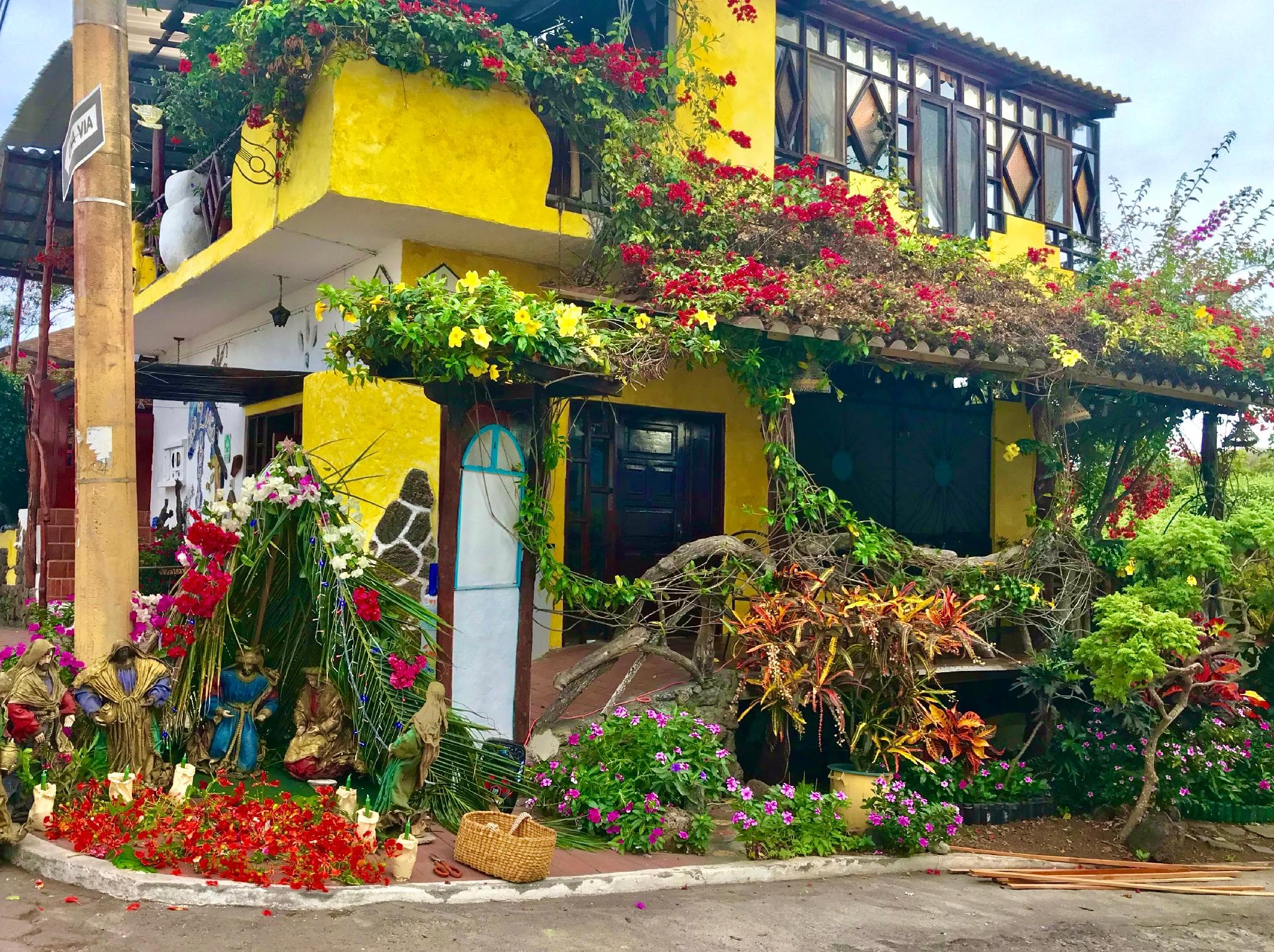 CASA DEL LAGO LODGING HOUSE