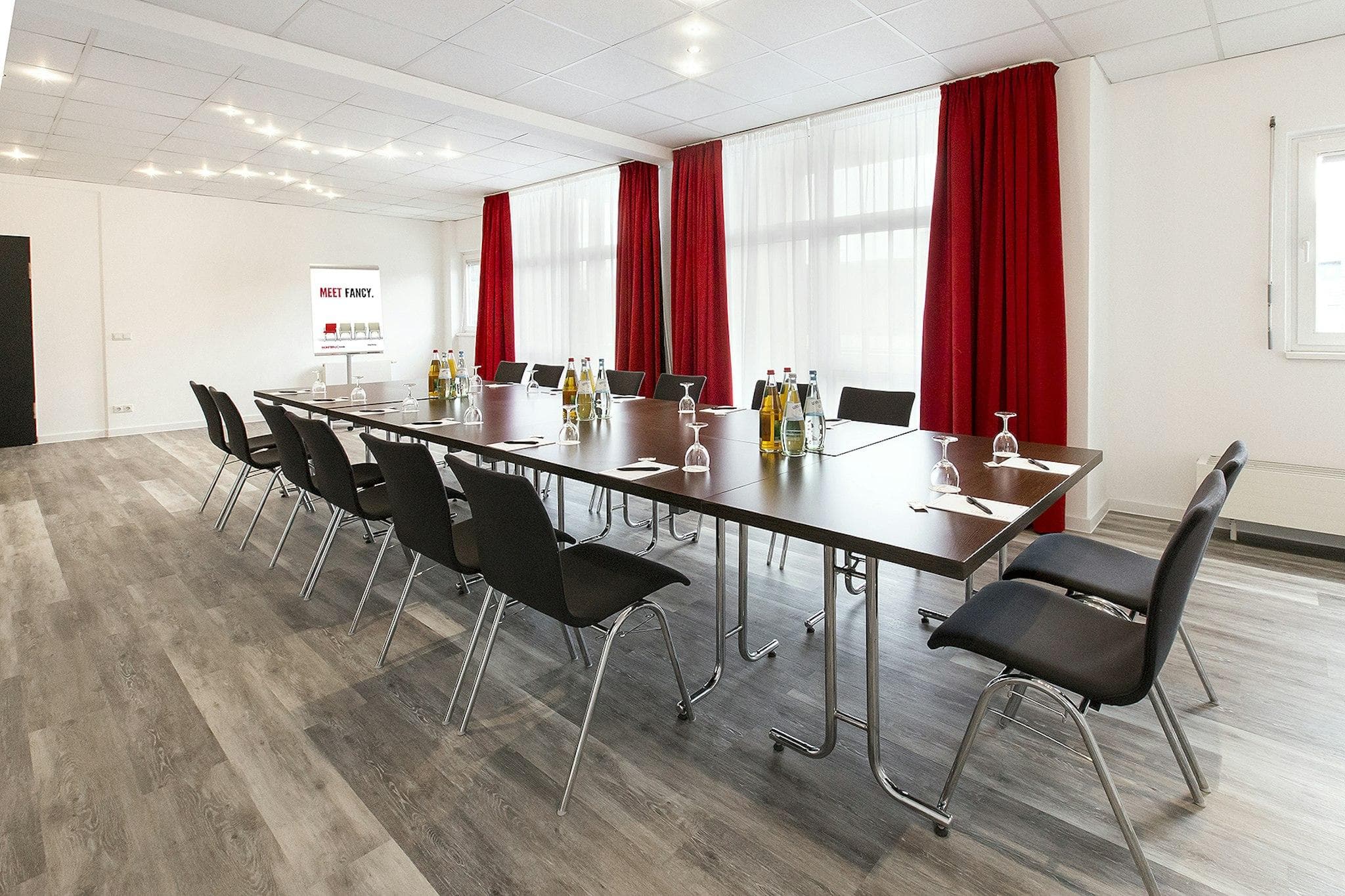 DORMERO Hotel Hannover-Langenhagen Airport photo 2