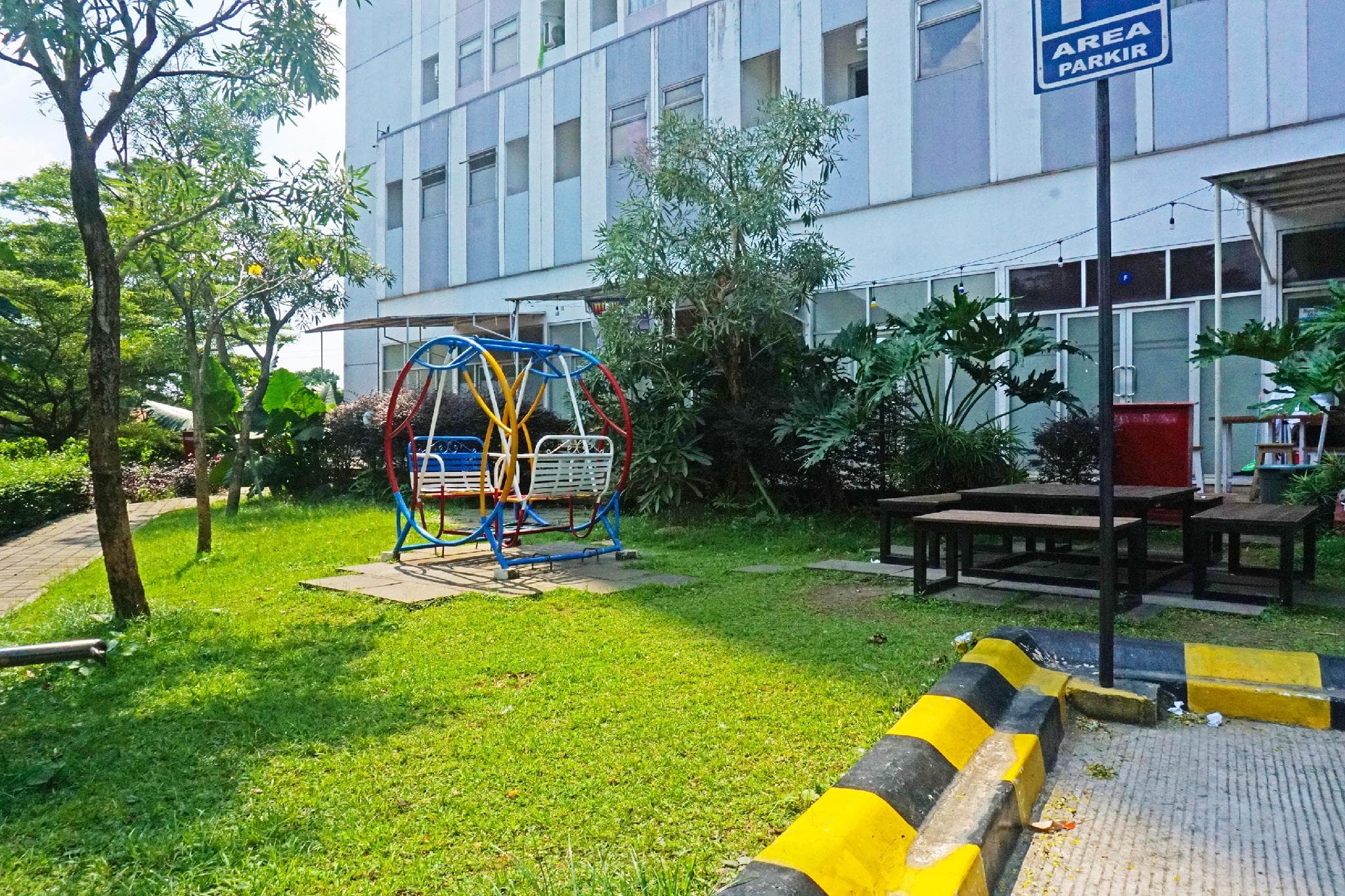 Collection O SSR Apartemen Gunung Putri Square photo 4