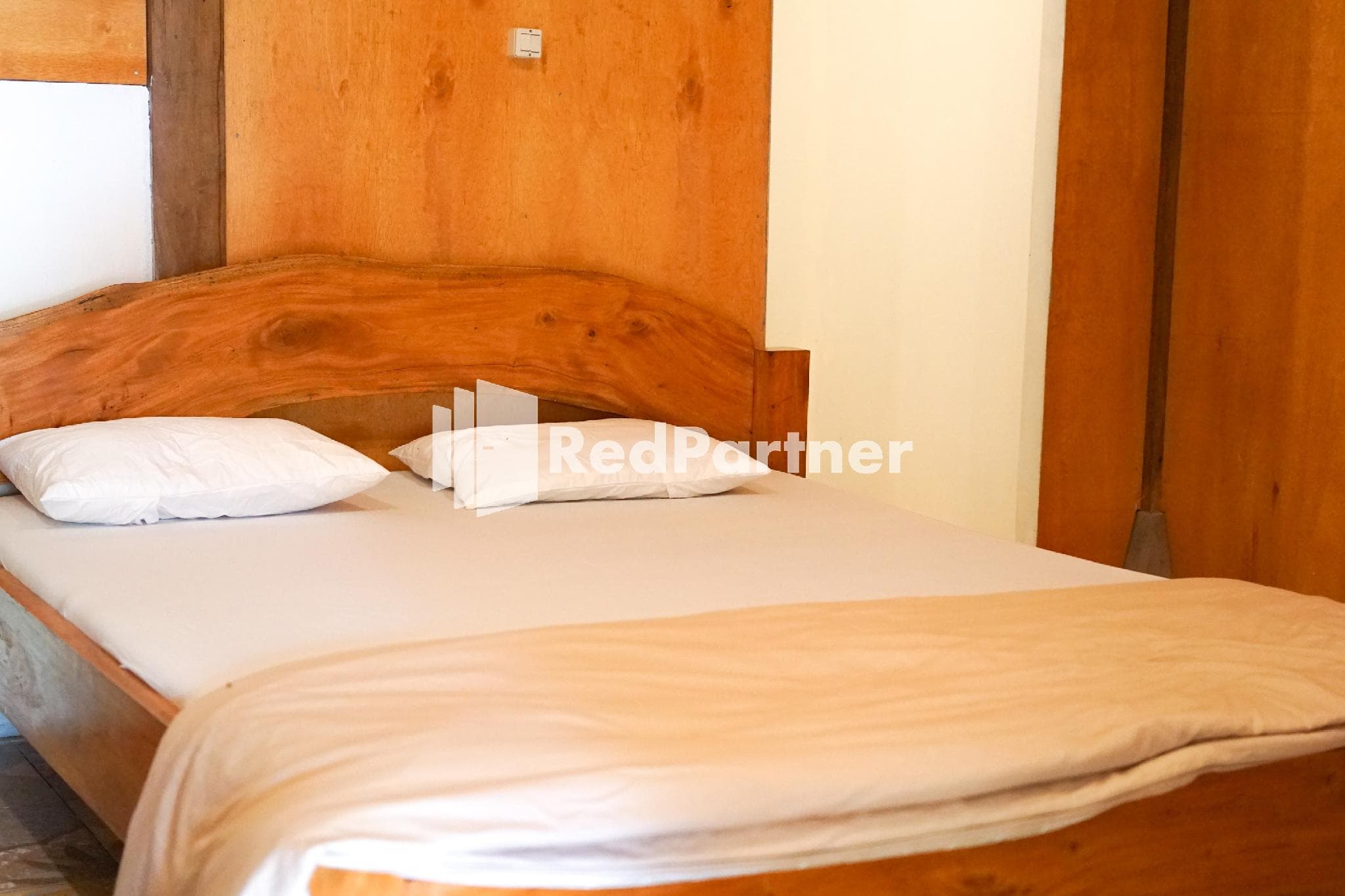 Jogo Segoro Homestay Mitra RedDoorz near Pantai Sundak Gunungkidul