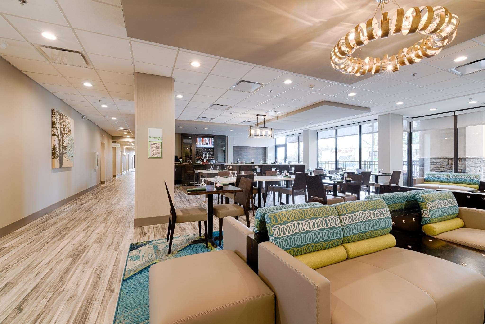 Holiday Inn Knoxville N - Merchant Drive By IHG photo 4
