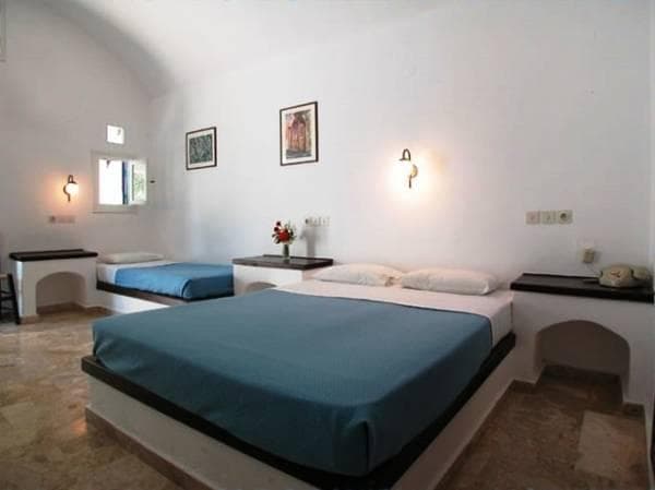 Kakkos Bay Hotel and Bungalows