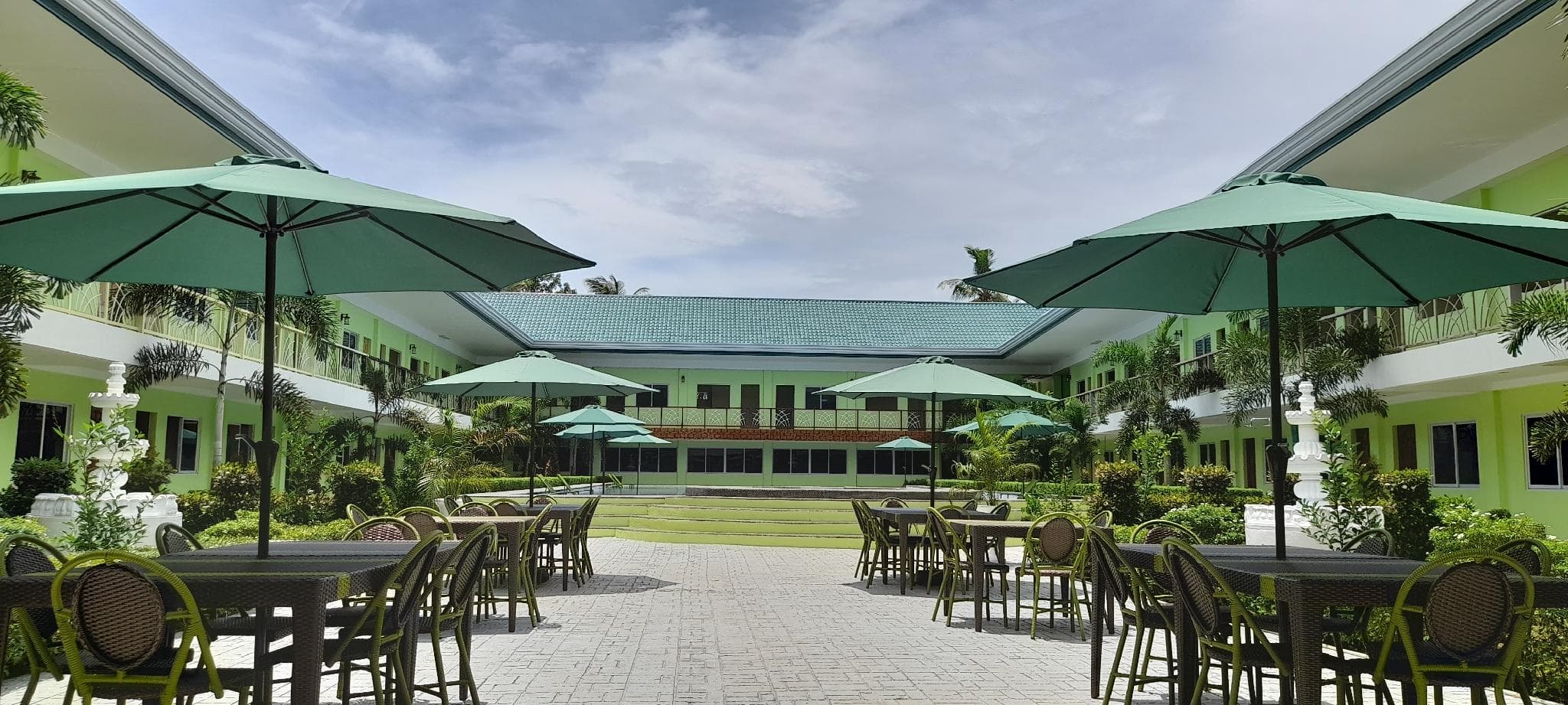 CAMOTES TOURIST INN photo 4