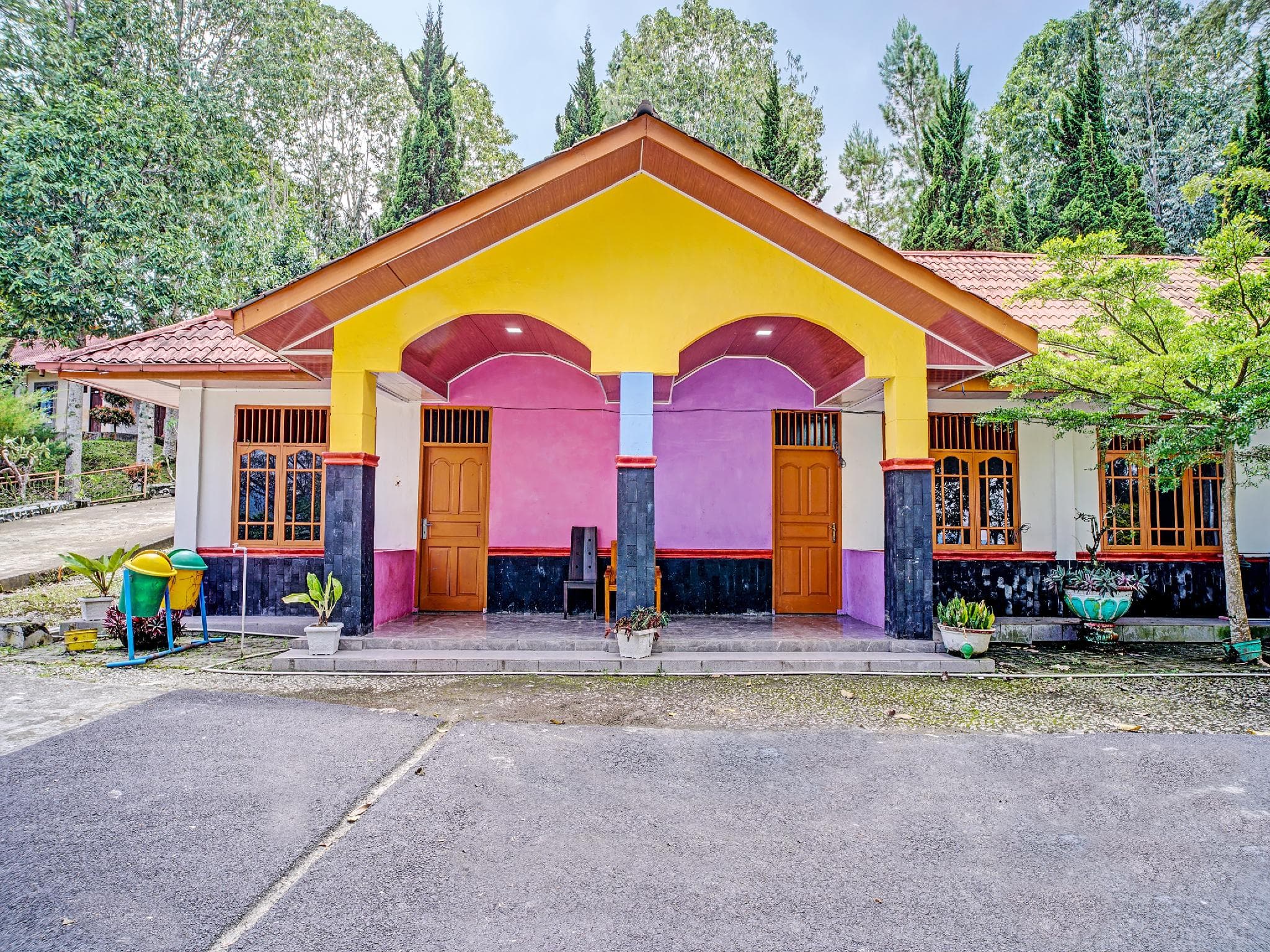 Hotel O Taman Wisata Iman Ii Near Taman Wisata Iman Sitinjo photo 3