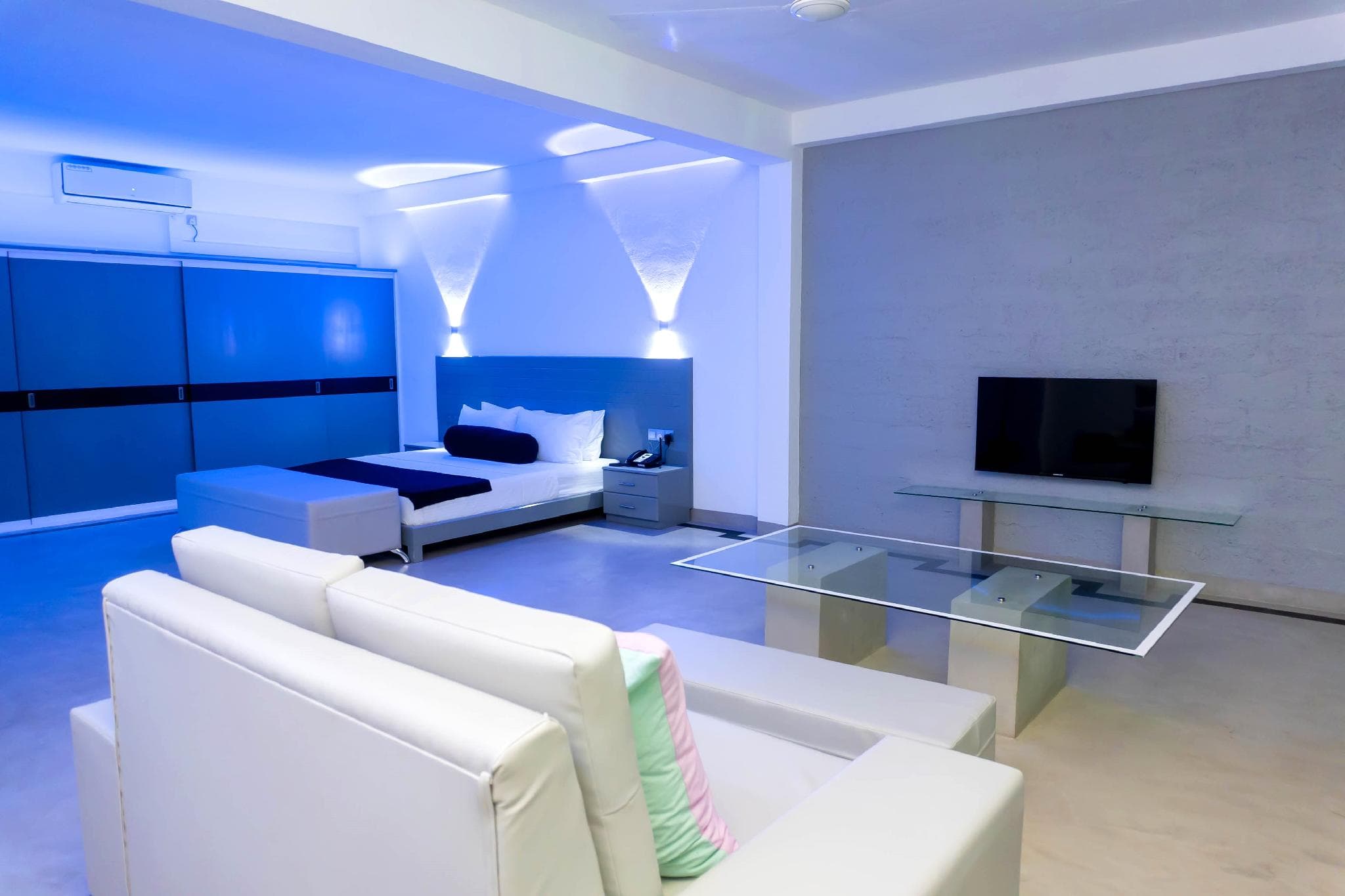 Josan Villa with a Glorious Beach & Sea View photo 2