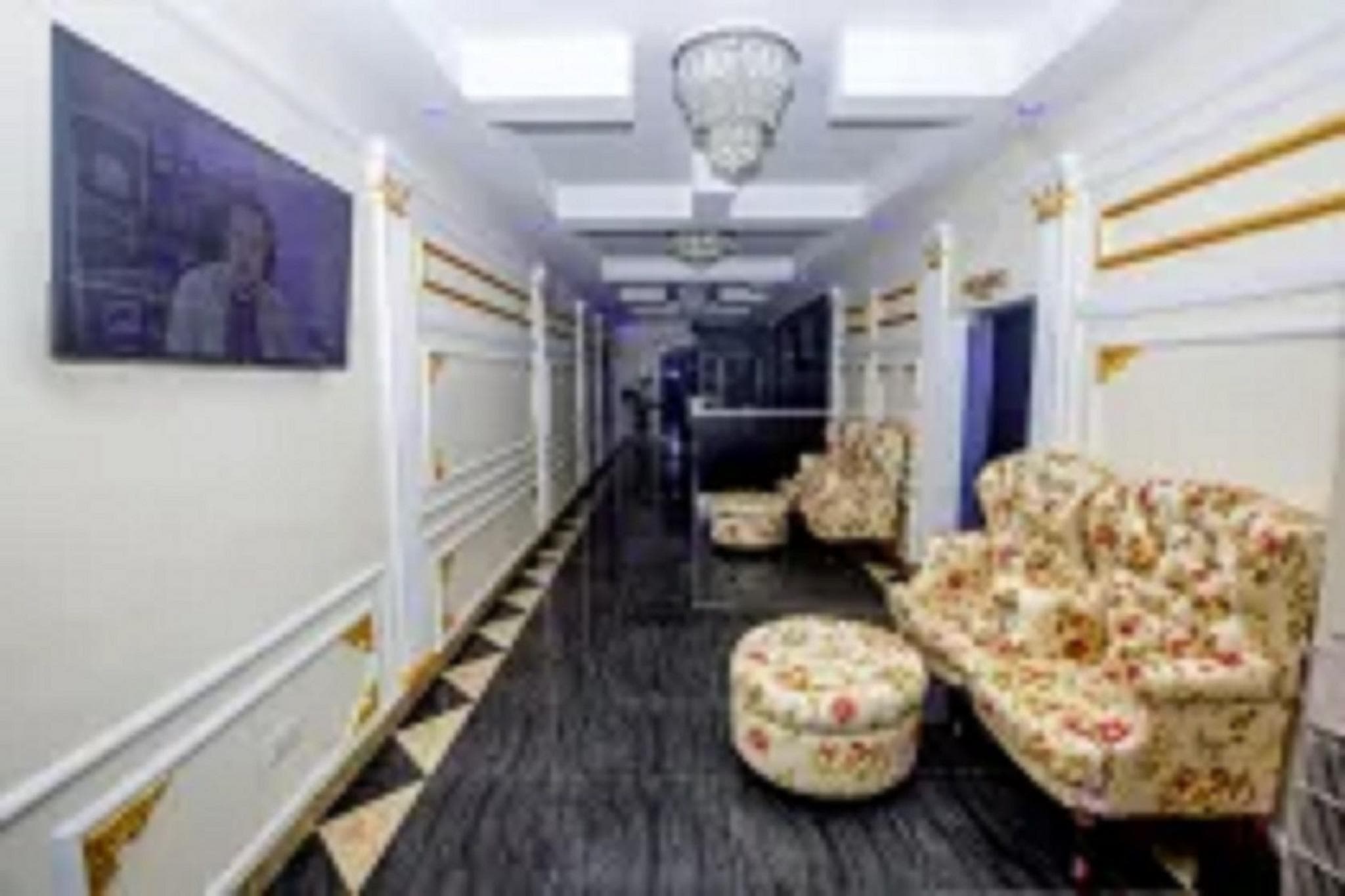 Doreen Grand Hotel and Suites photo 3