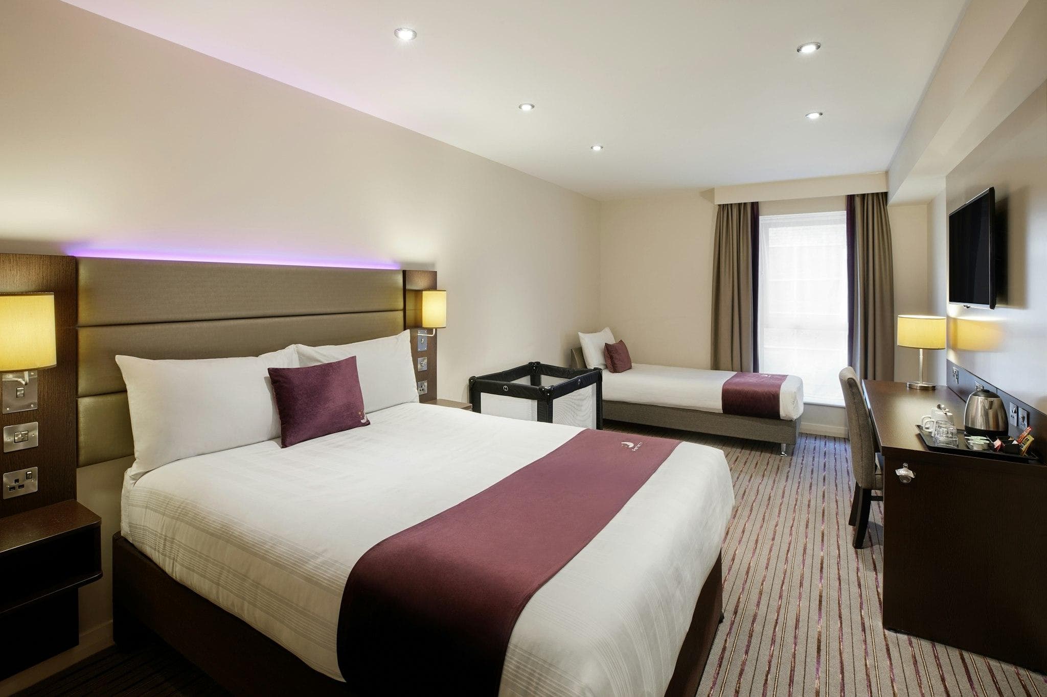 Premier Inn London Uxbridge Town Centre photo 5