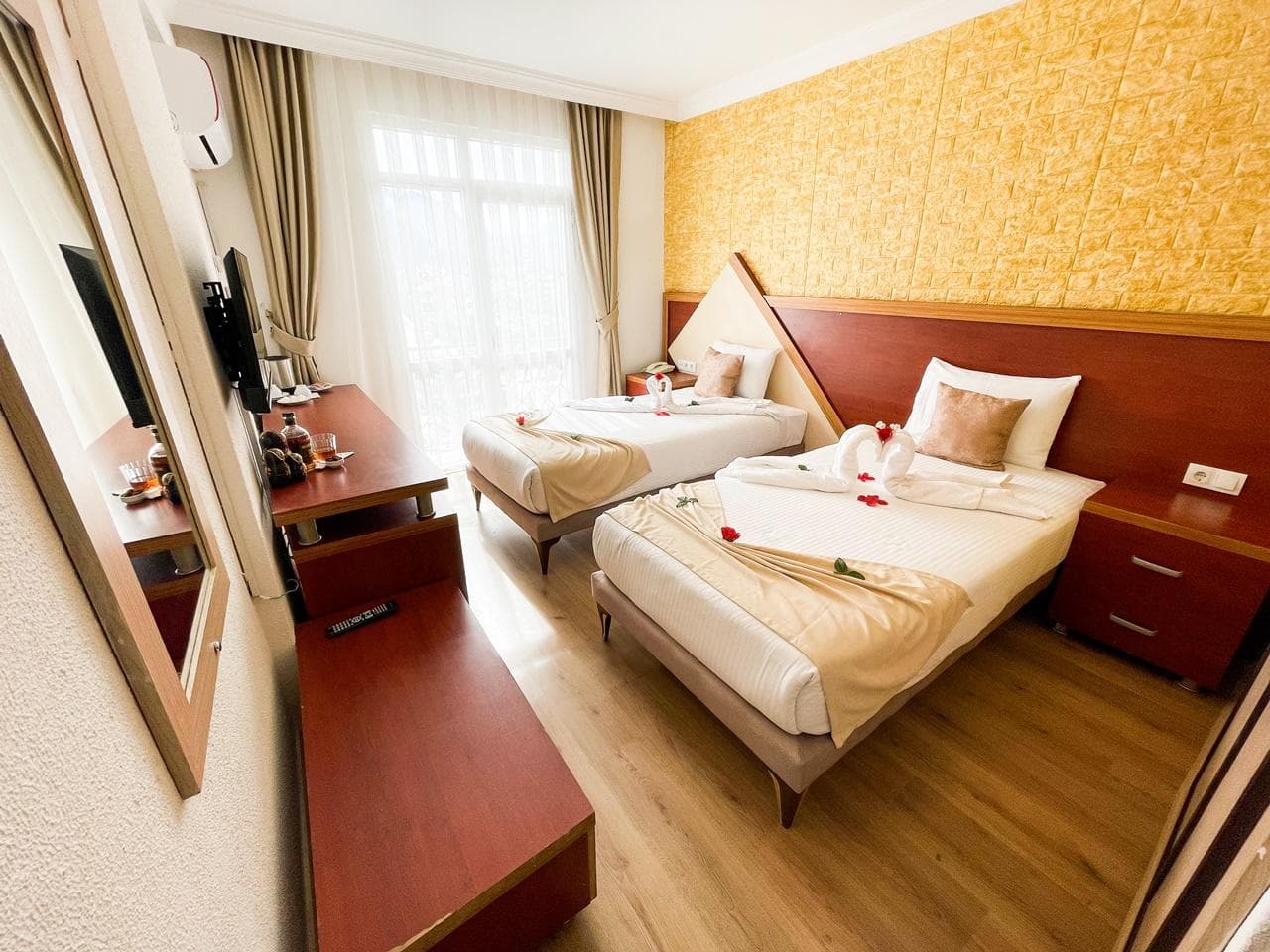 FAR LIFE HOTEL photo 2