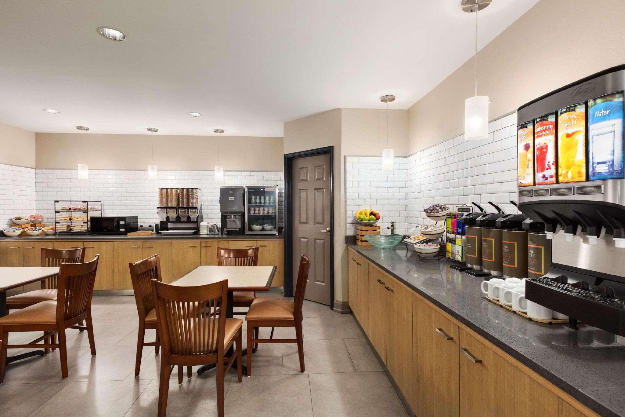 Country Inn & Suites by Radisson, Dalton, GA photo 4
