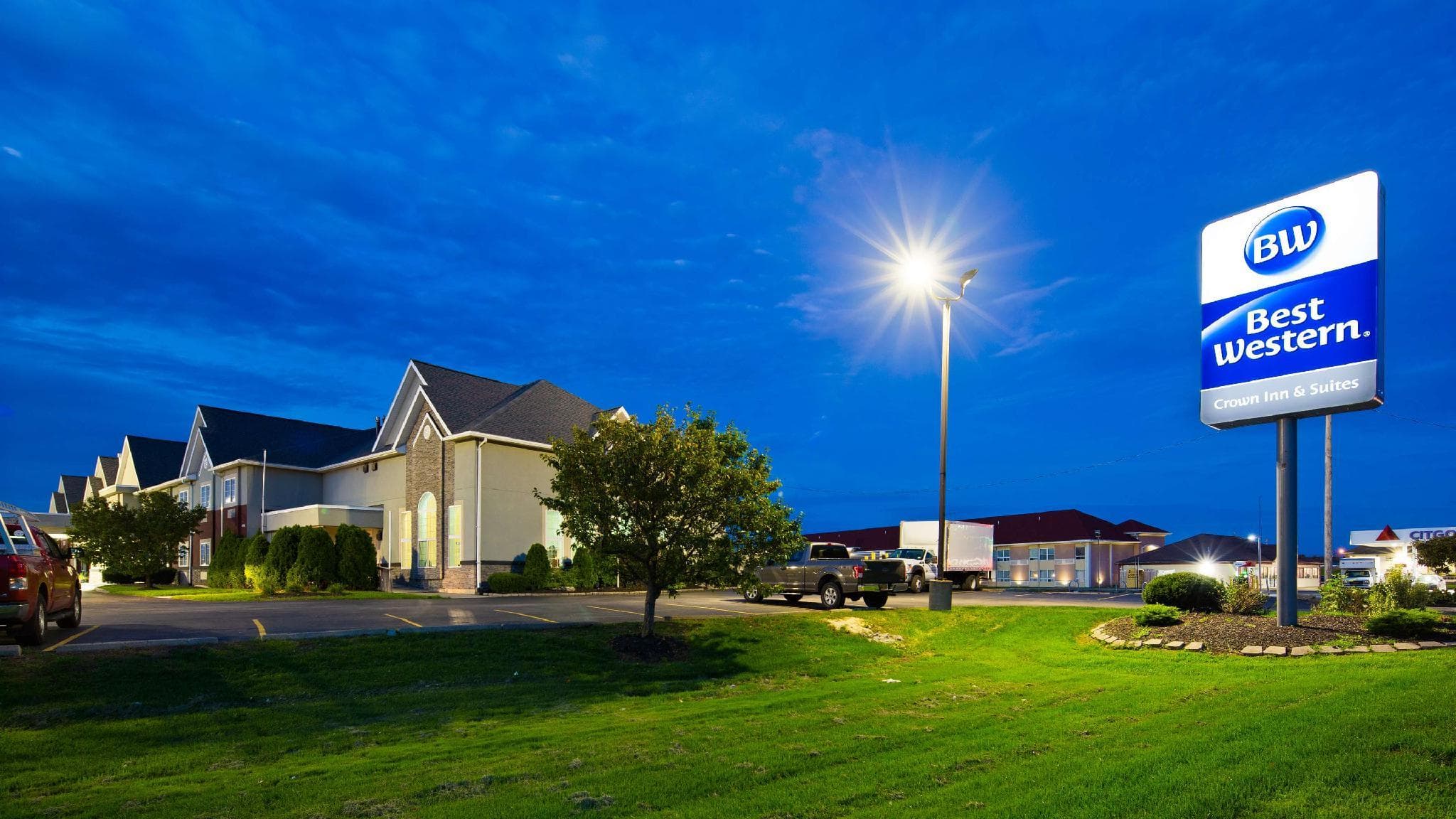 Best Western Crown Inn & Suites photo 4