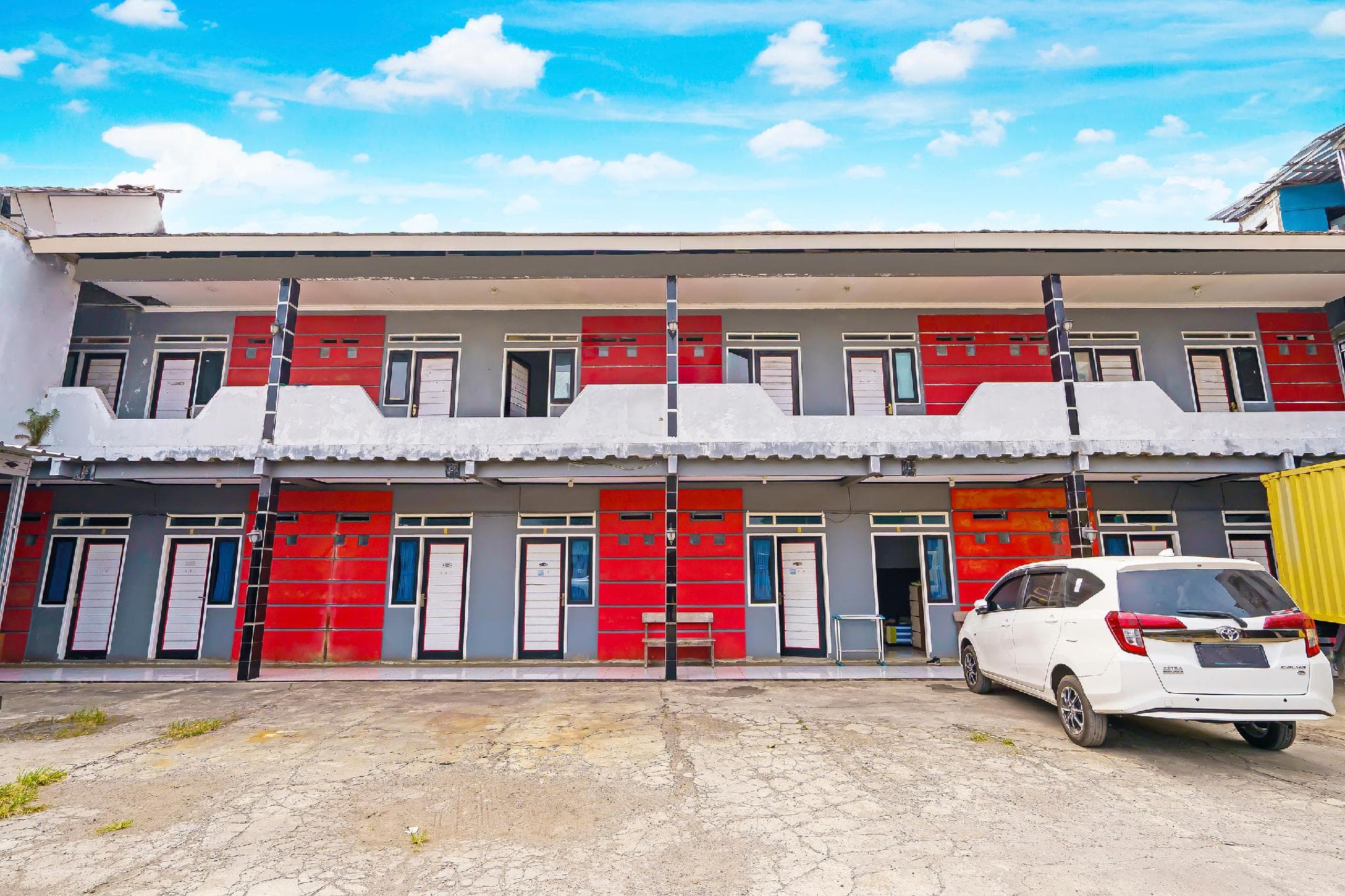 Hotel O Santana Residence Syariah