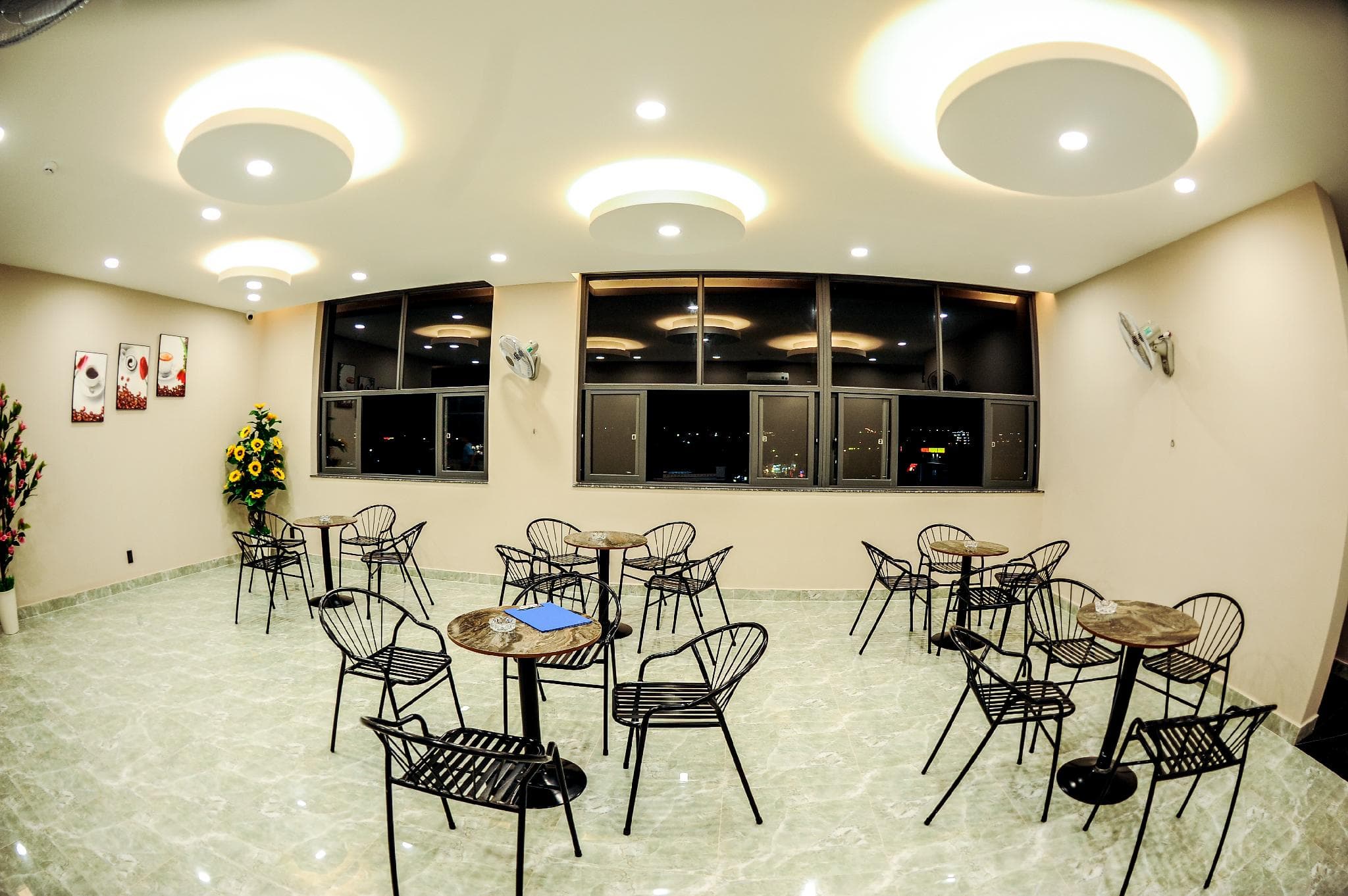 Lahona Hotel photo 4