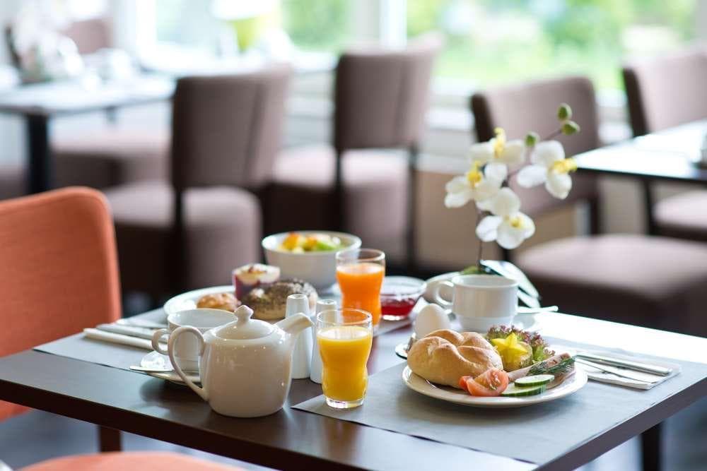 ACHAT Hotel Stuttgart Zuffenhausen photo 2
