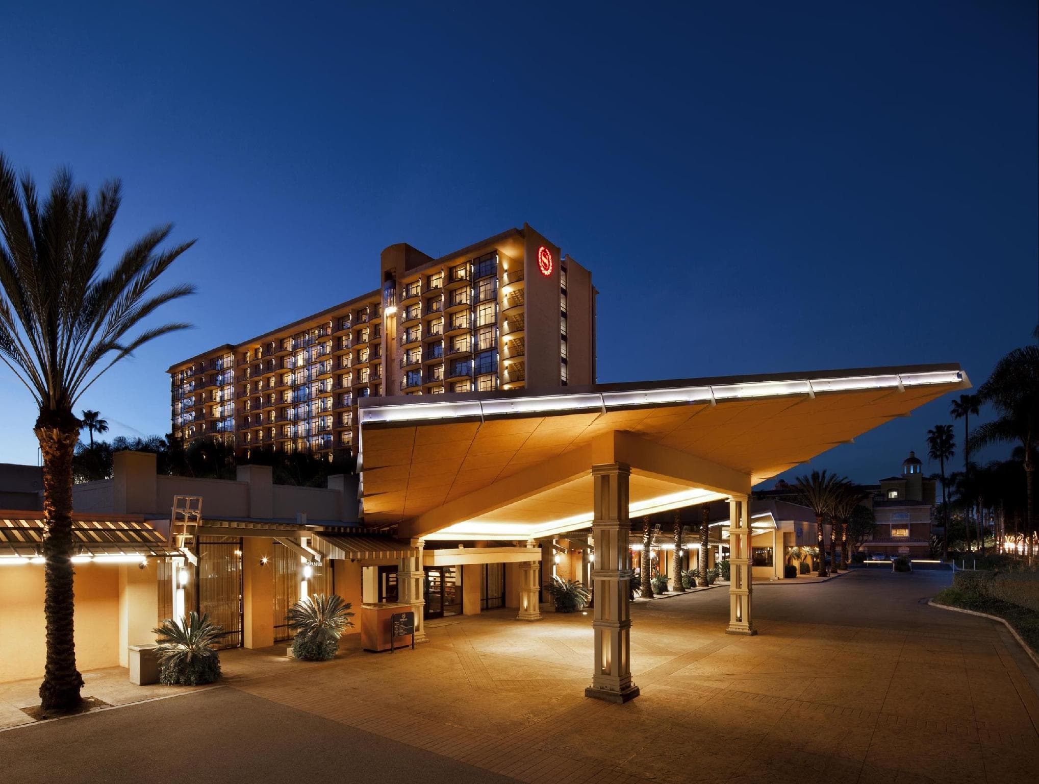 Sheraton Park Hotel at the Anaheim Resort photo 4