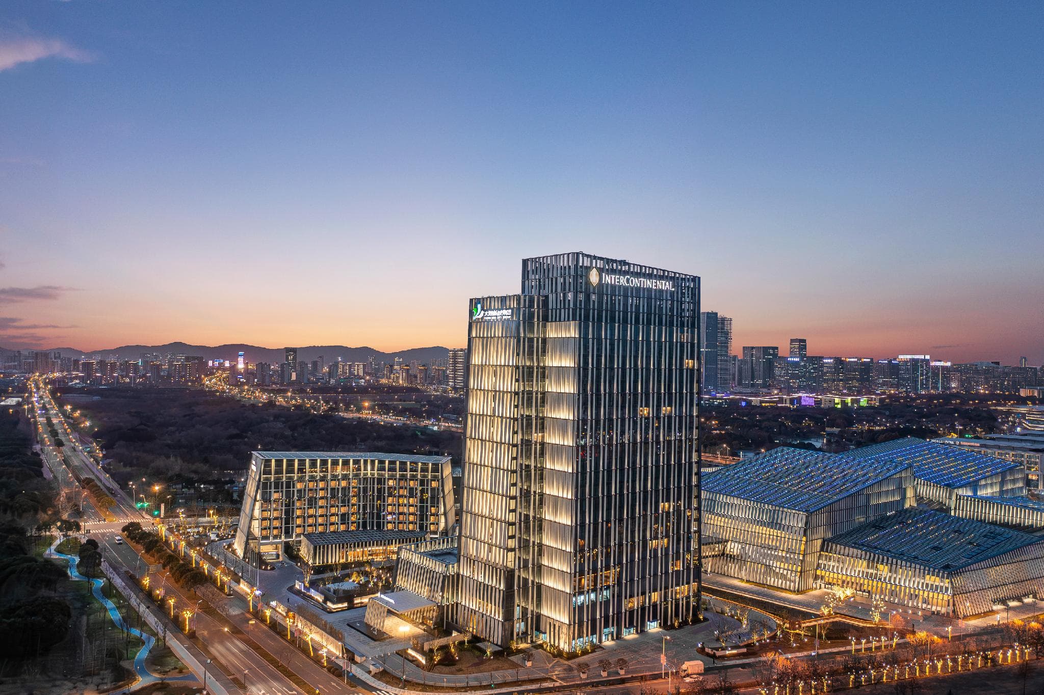 Intercontinental Wuxi Taihu New City By IHG