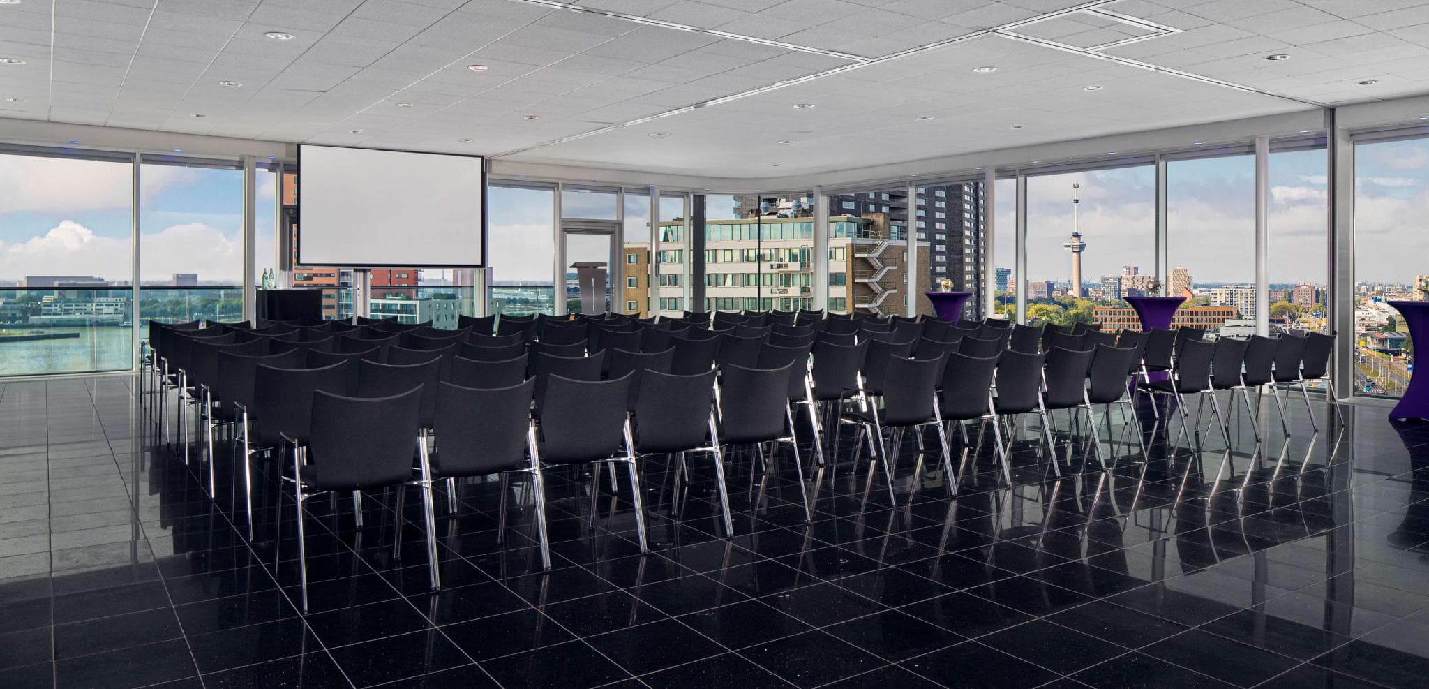 DoubleTree by Hilton Rotterdam Centre photo 4