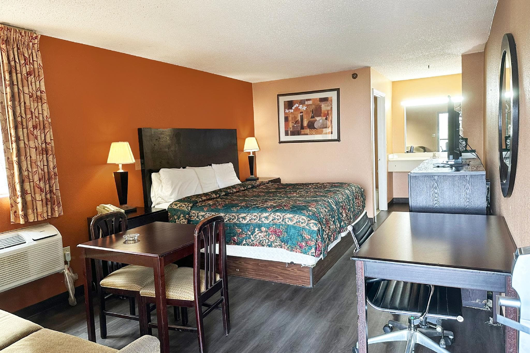 Garden Inn & Suites photo 2